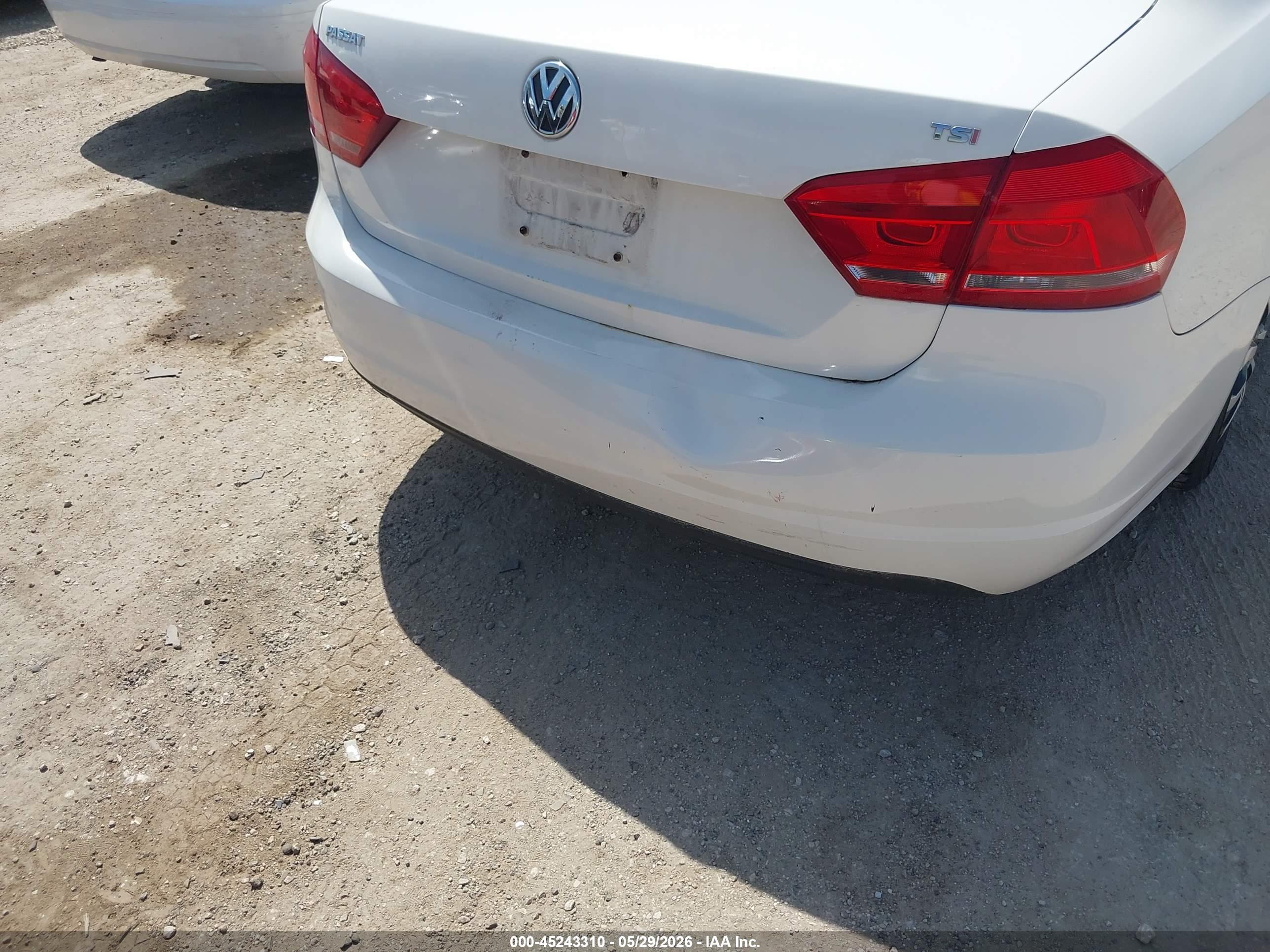 VOLKSWAGEN PASSAT image 6