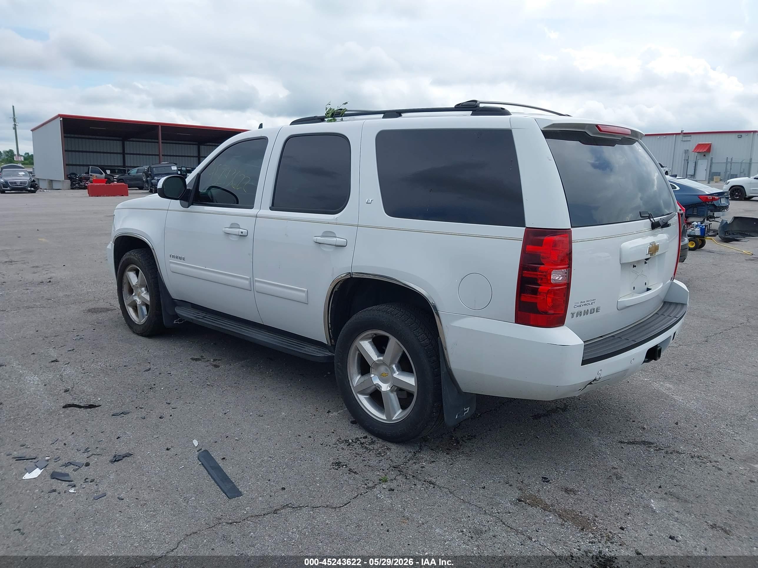 CHEVROLET TAHOE image 3