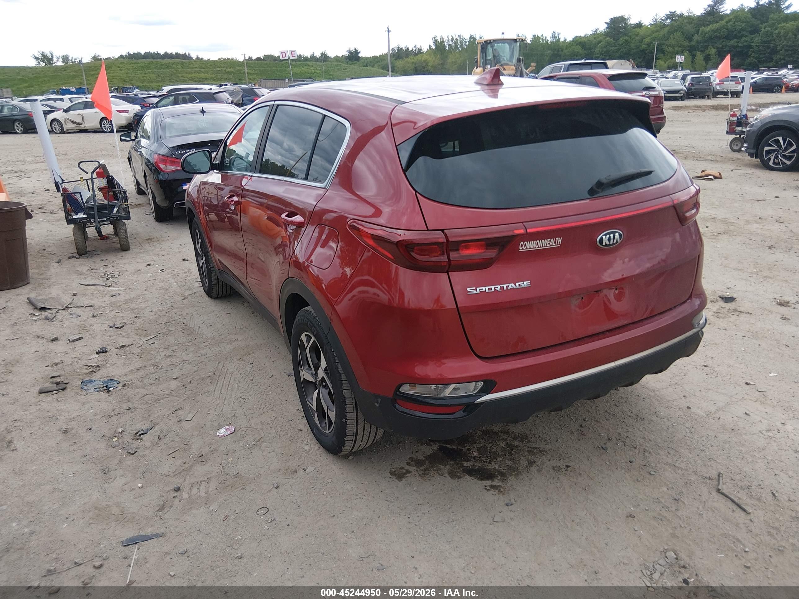 KIA SPORTAGE image 3