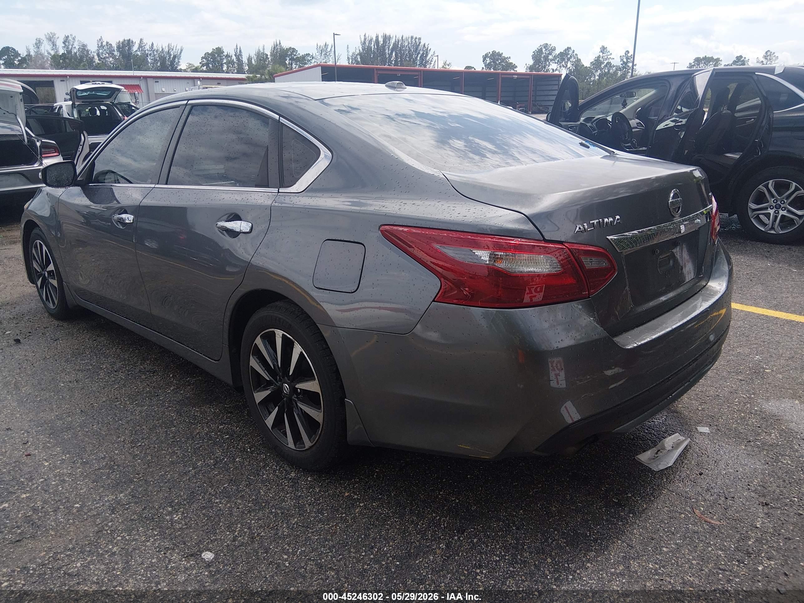 NISSAN ALTIMA image 3