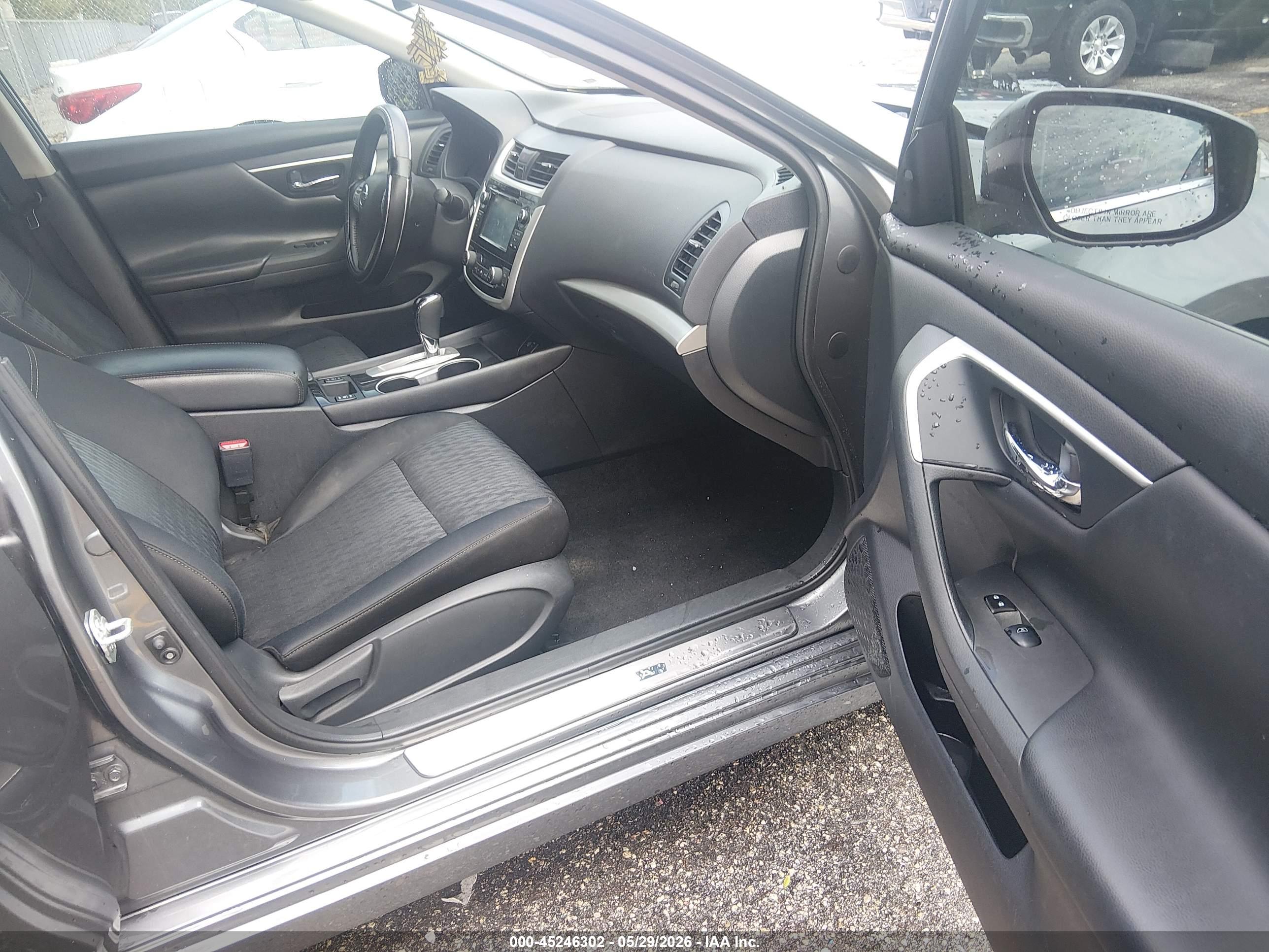 NISSAN ALTIMA image 5