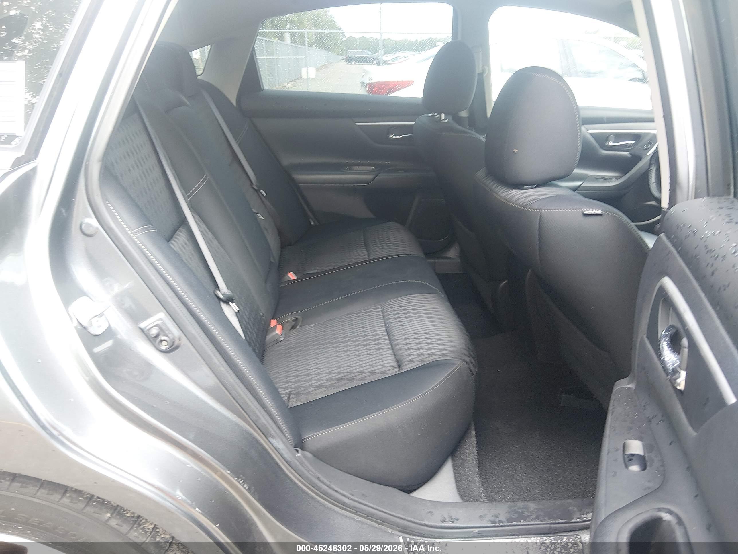 NISSAN ALTIMA image 8