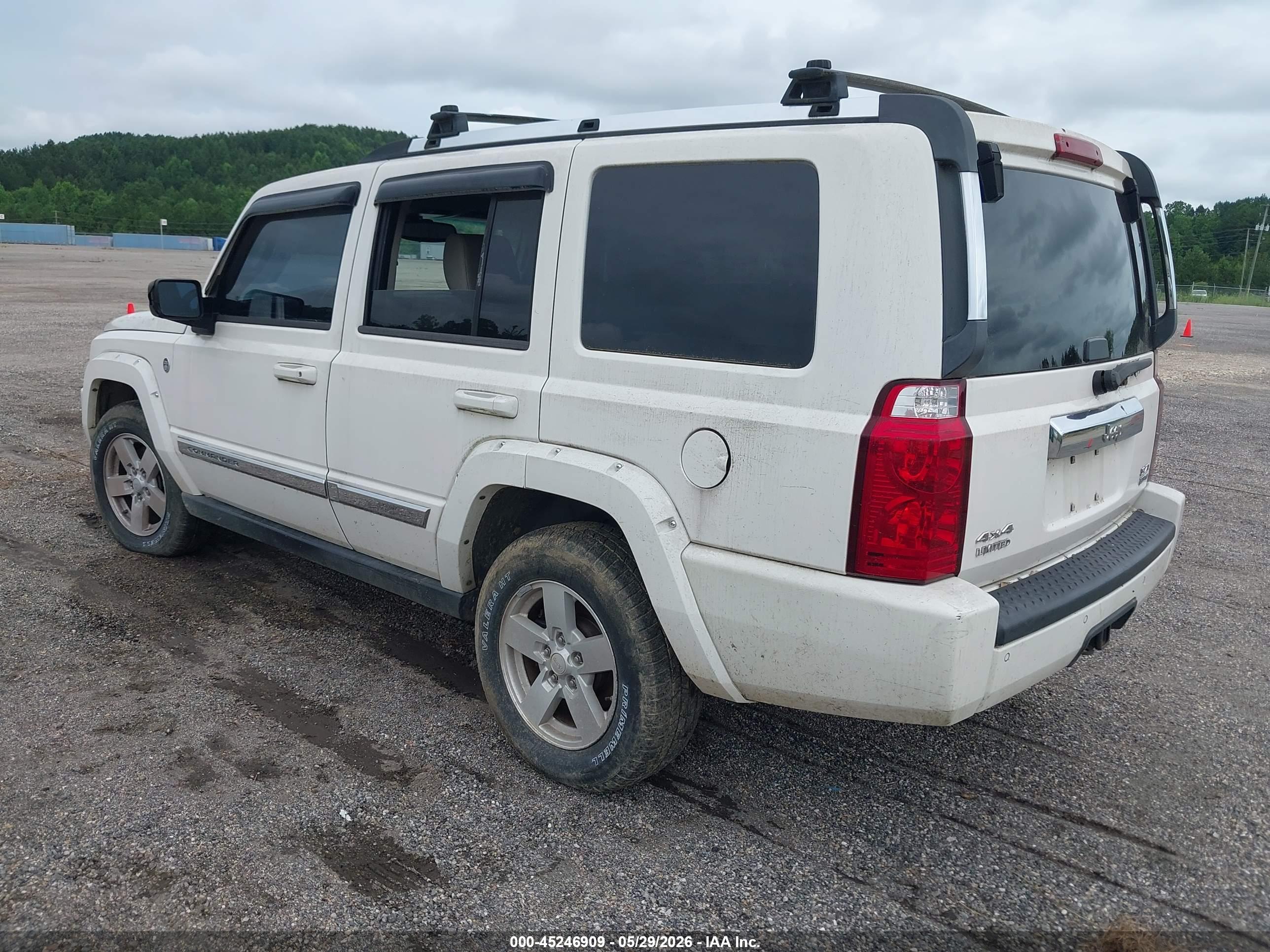 JEEP COMMANDER image 3