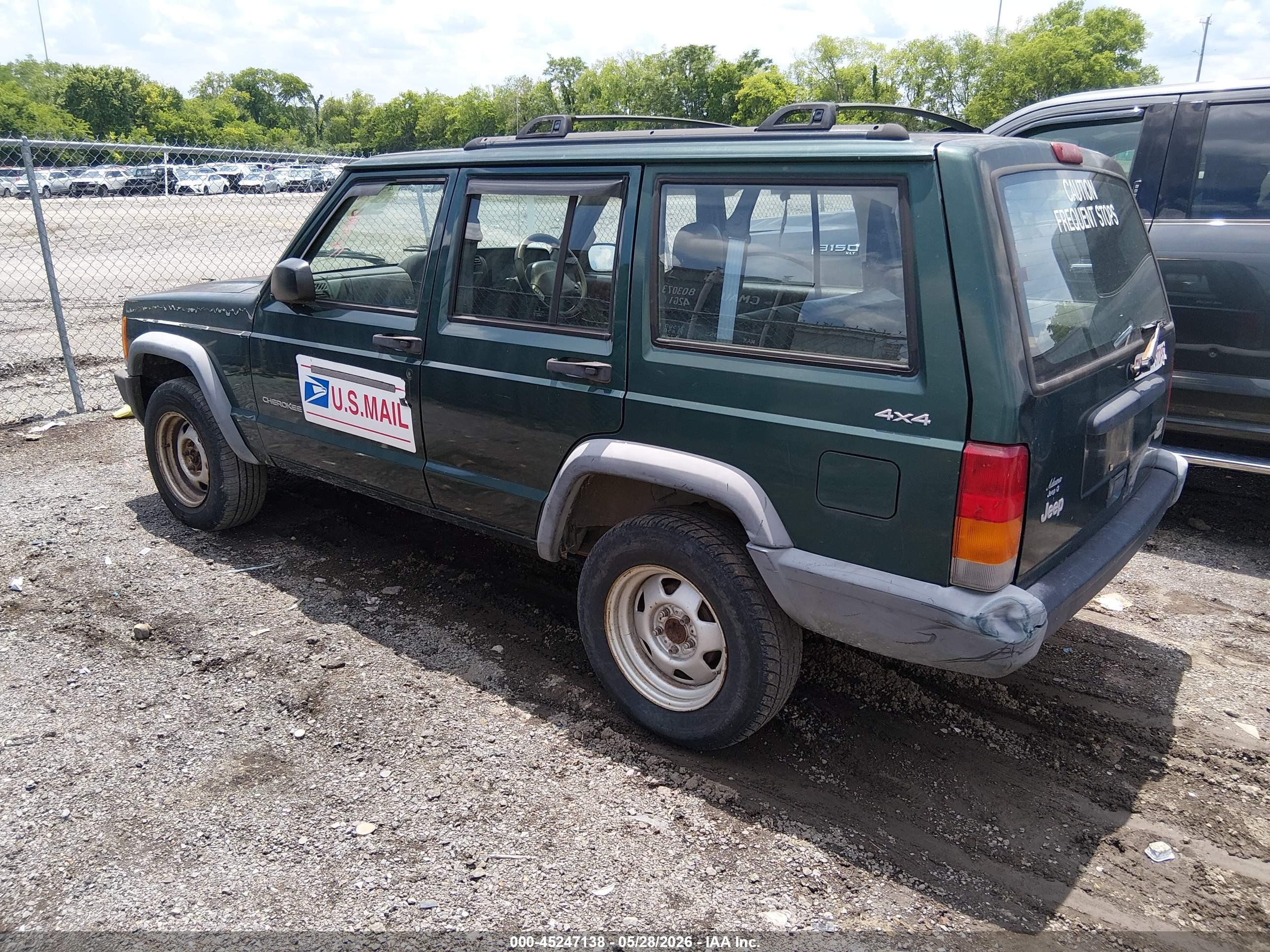 JEEP CHEROKEE image 3