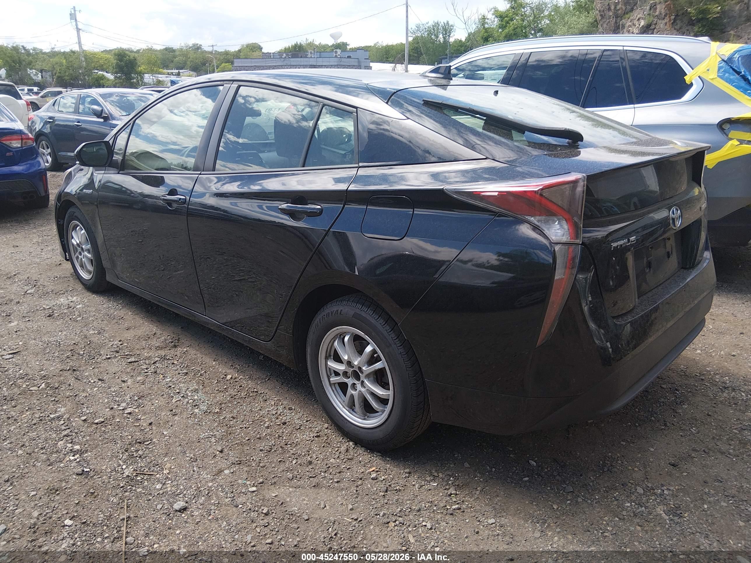 TOYOTA PRIUS image 3