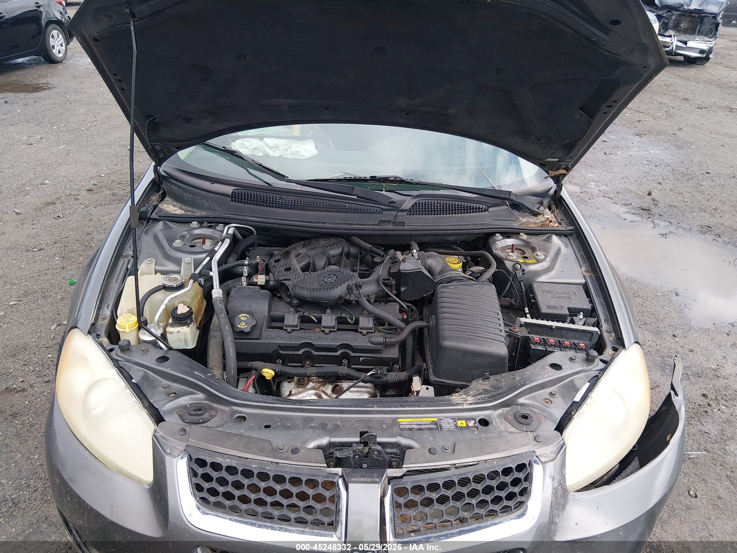 DODGE STRATUS image 10