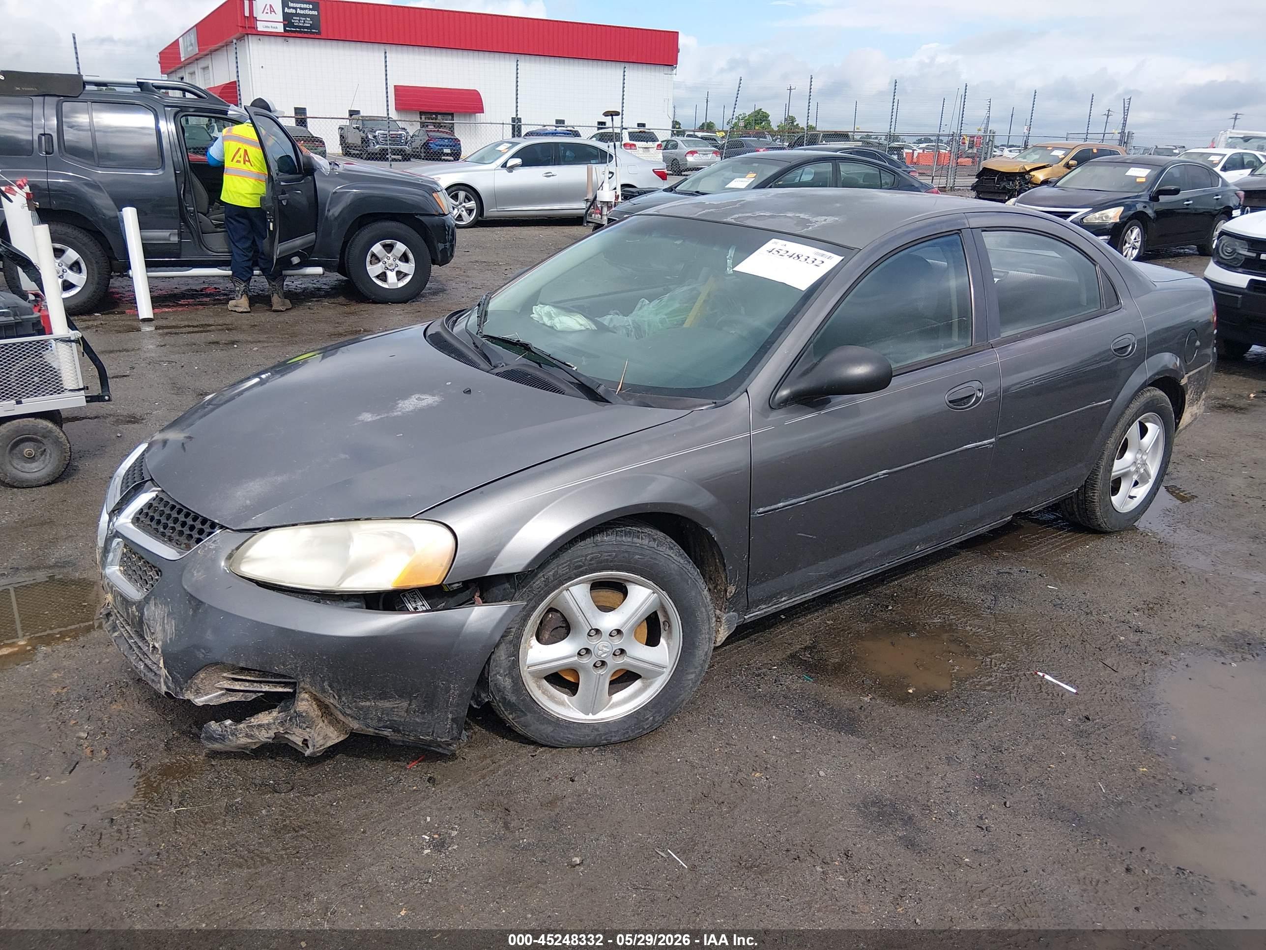 DODGE STRATUS image 2
