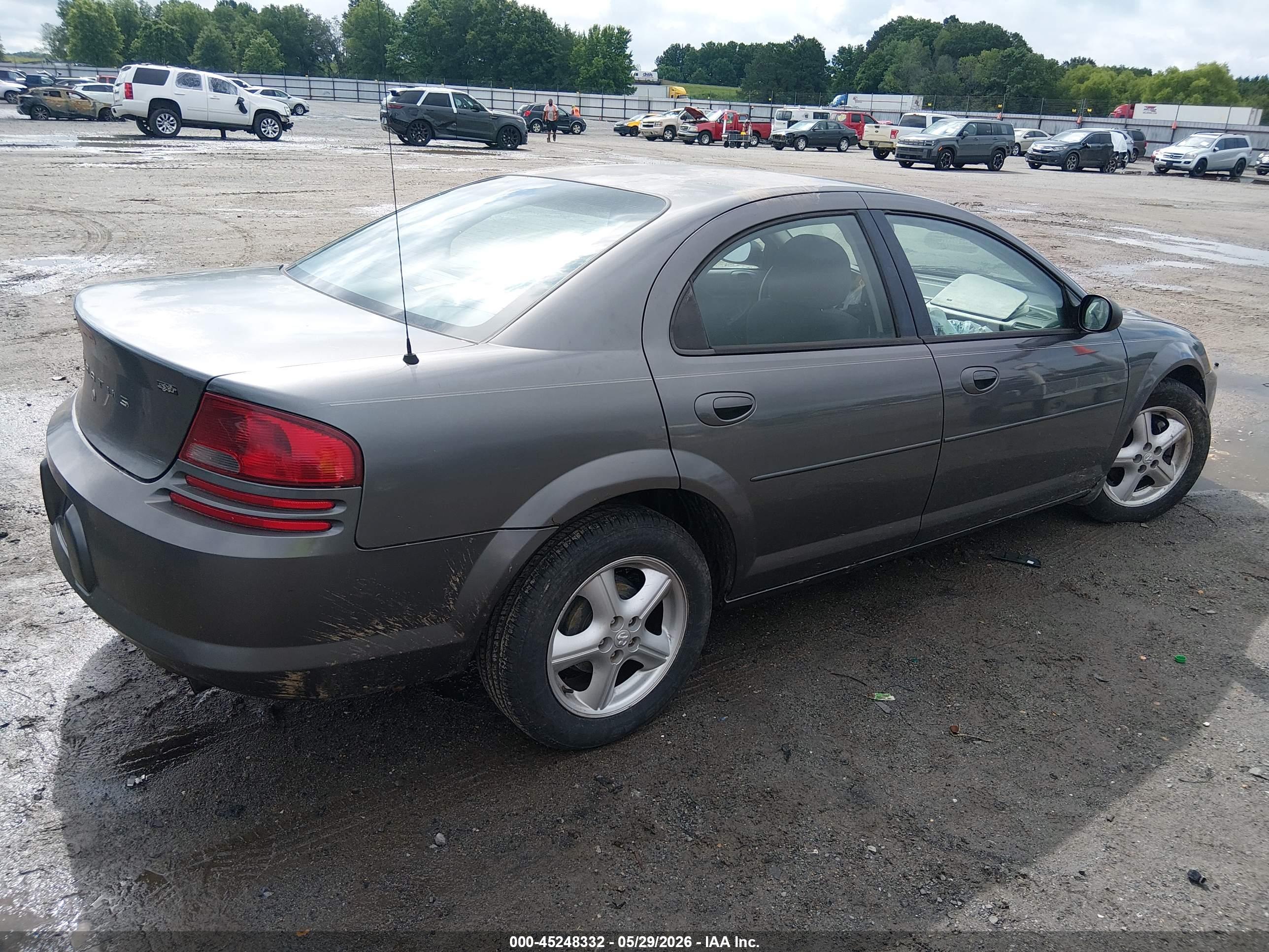 DODGE STRATUS image 4
