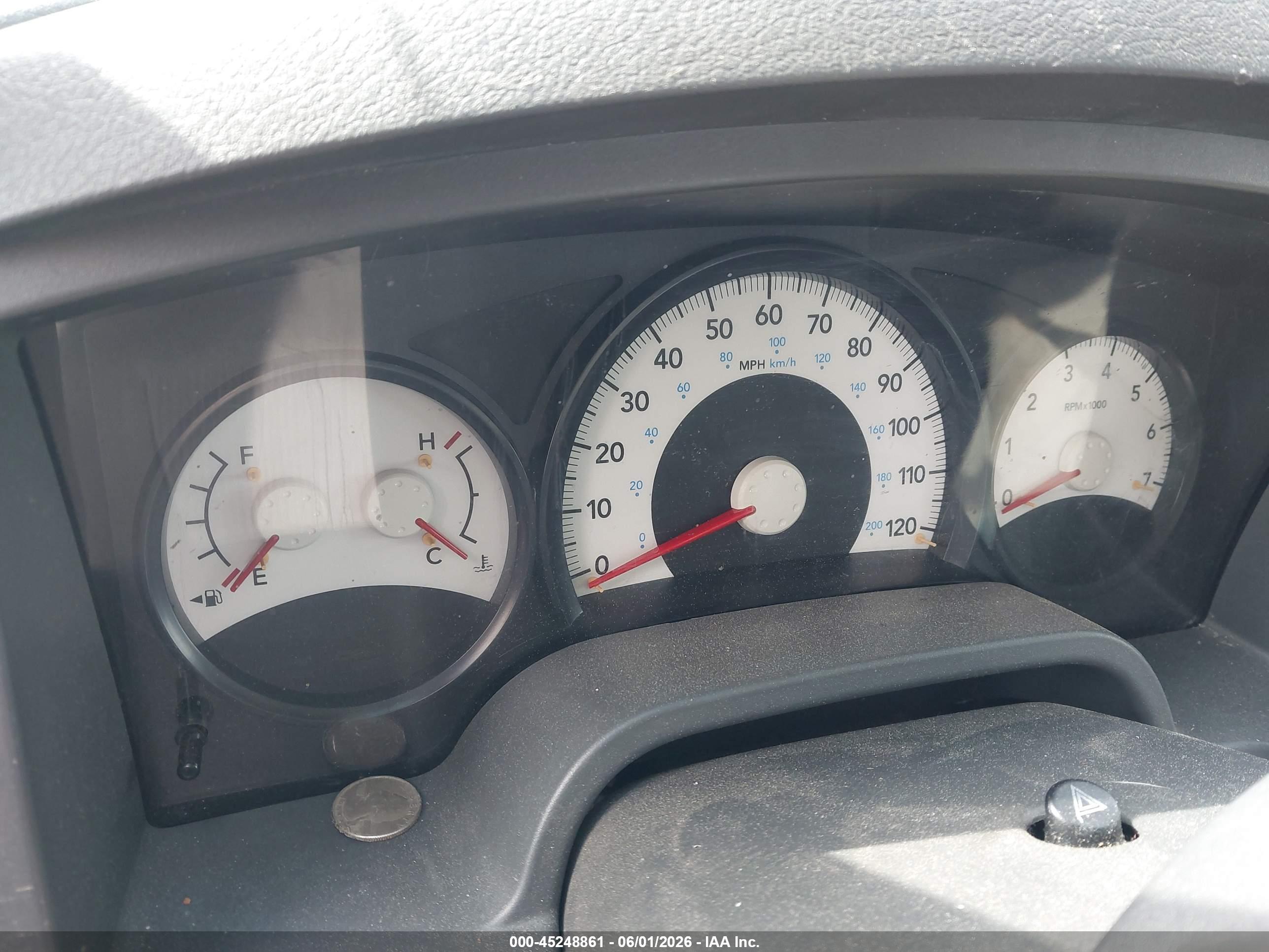 DODGE DAKOTA image 7