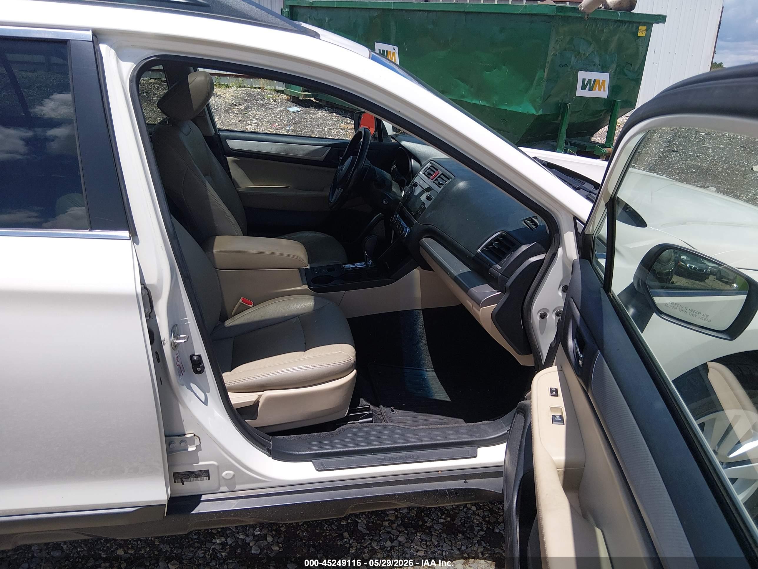 SUBARU OUTBACK image 5