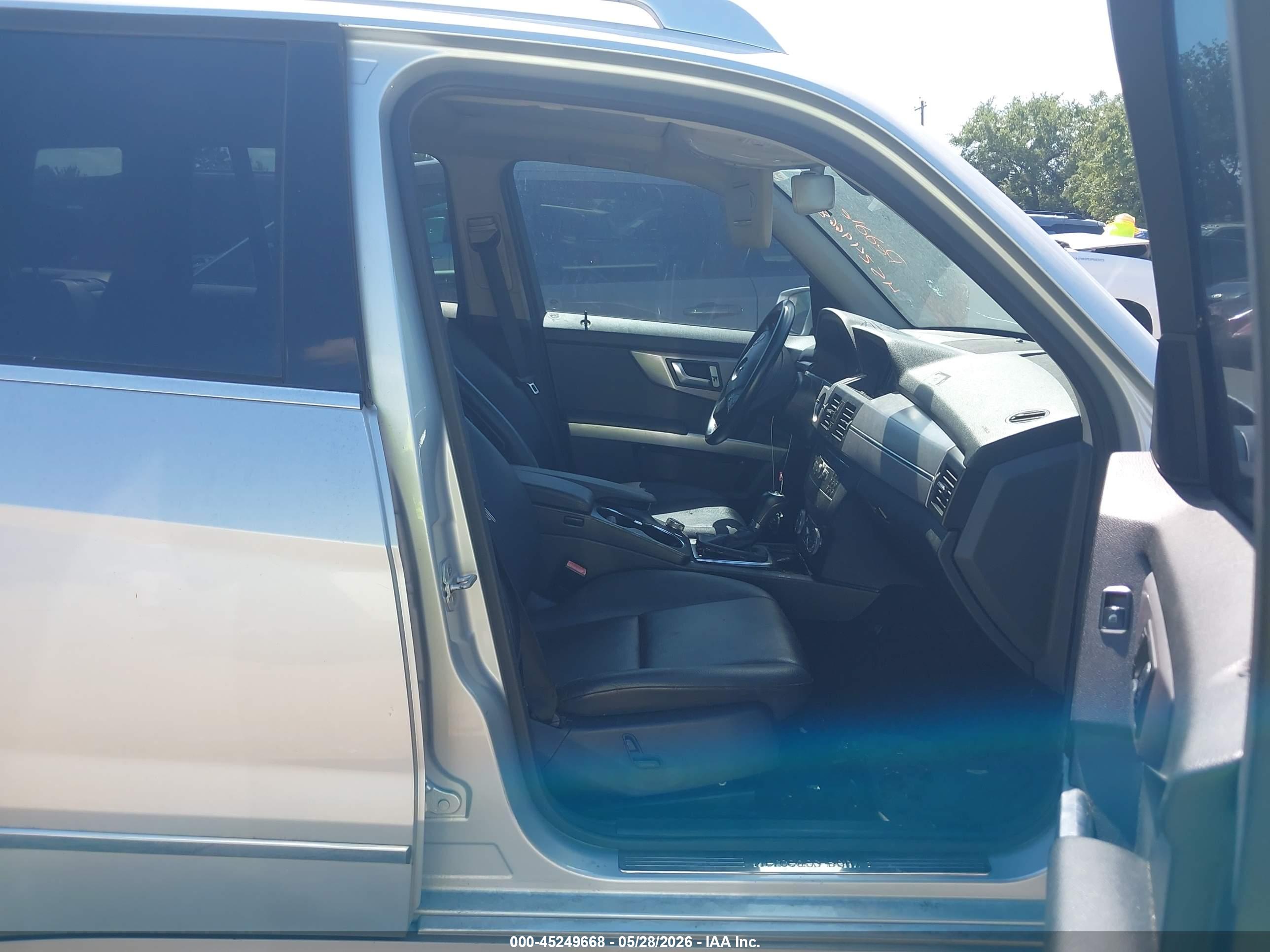 MERCEDES-BENZ GLK image 5