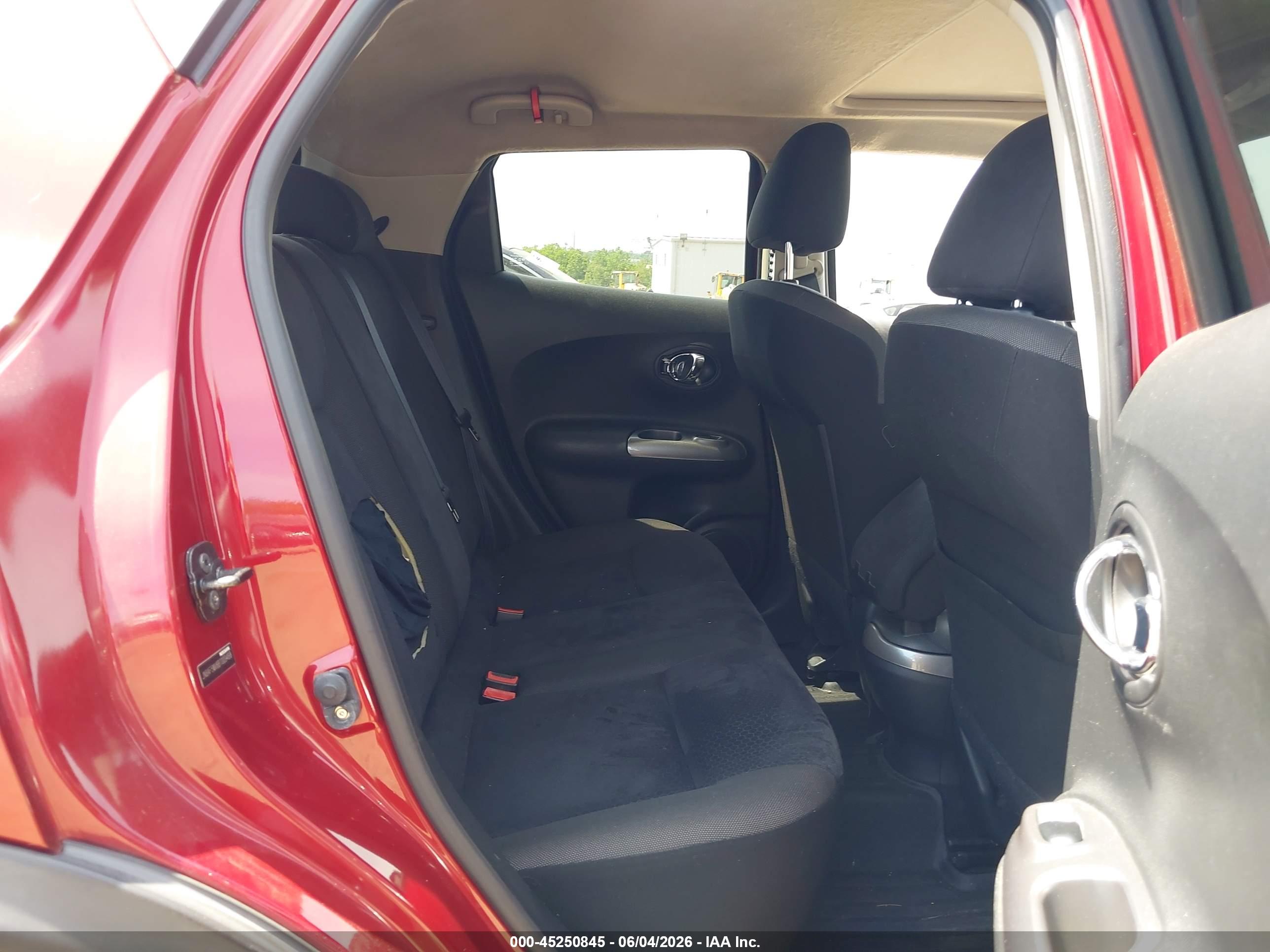 NISSAN JUKE image 8