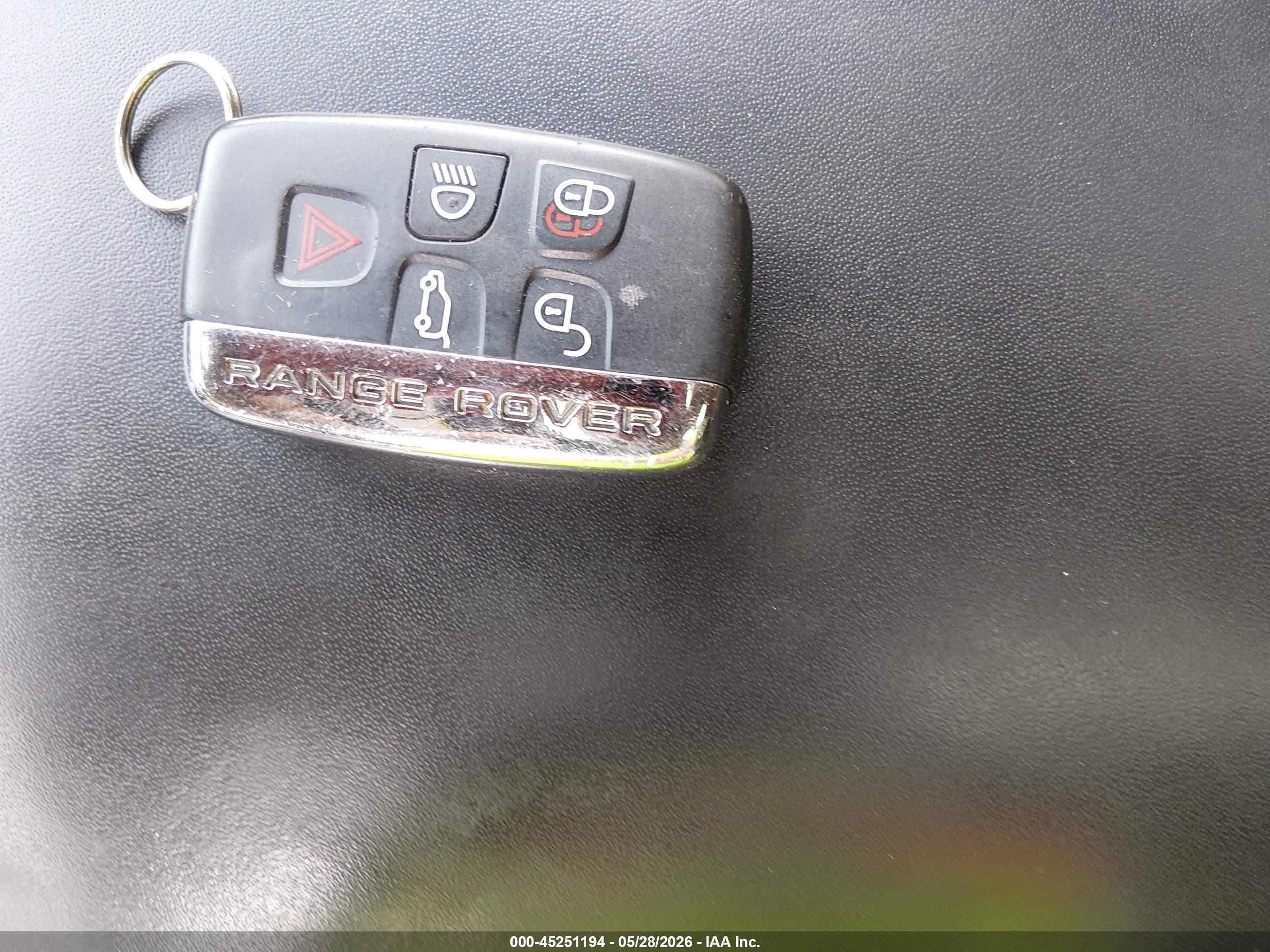 LAND ROVER image 11