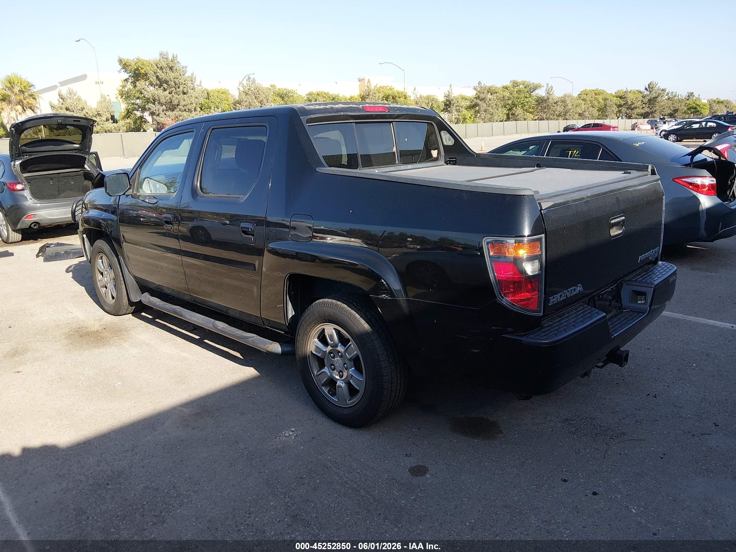 HONDA RIDGELINE image 3