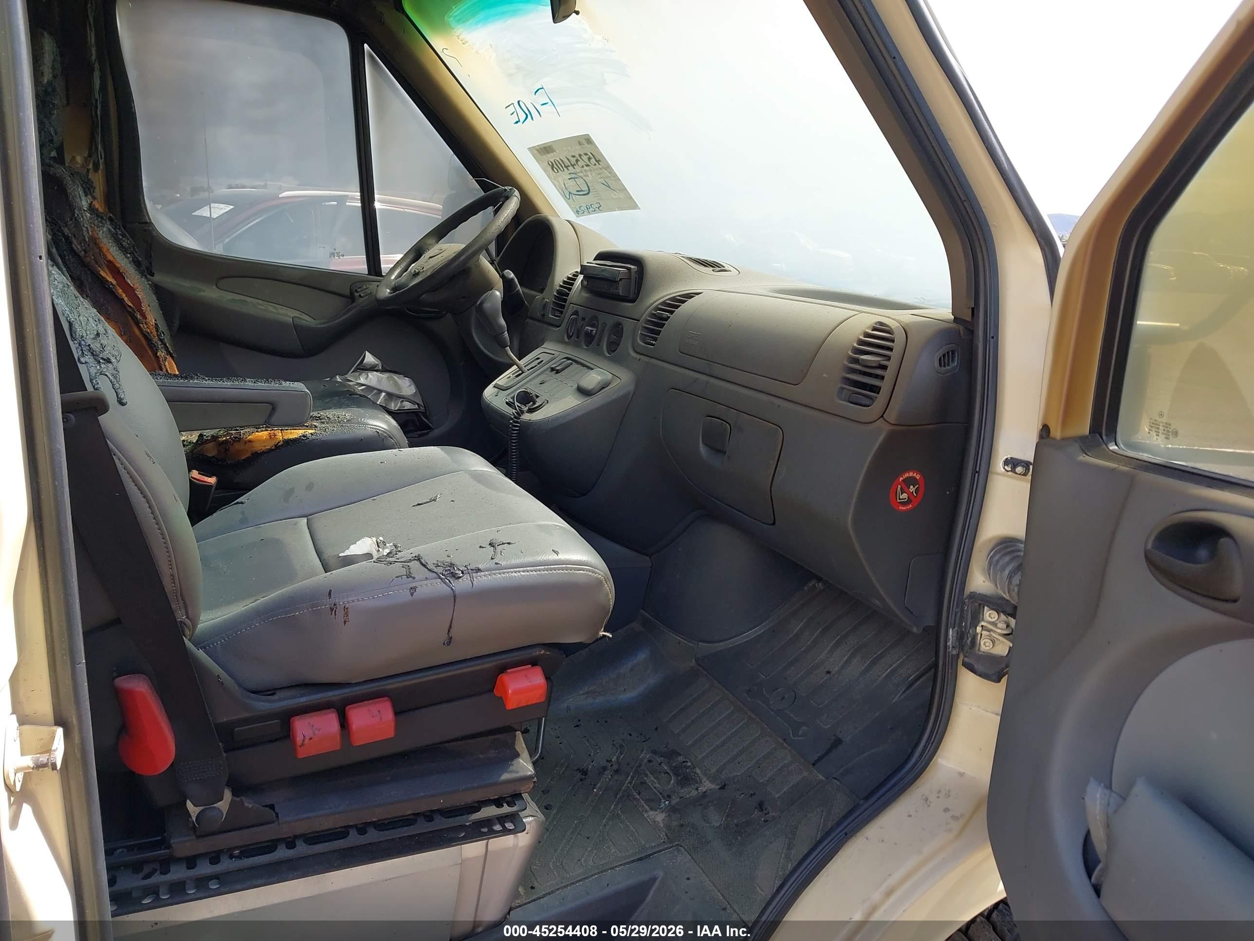 DODGE SPRINTER image 5