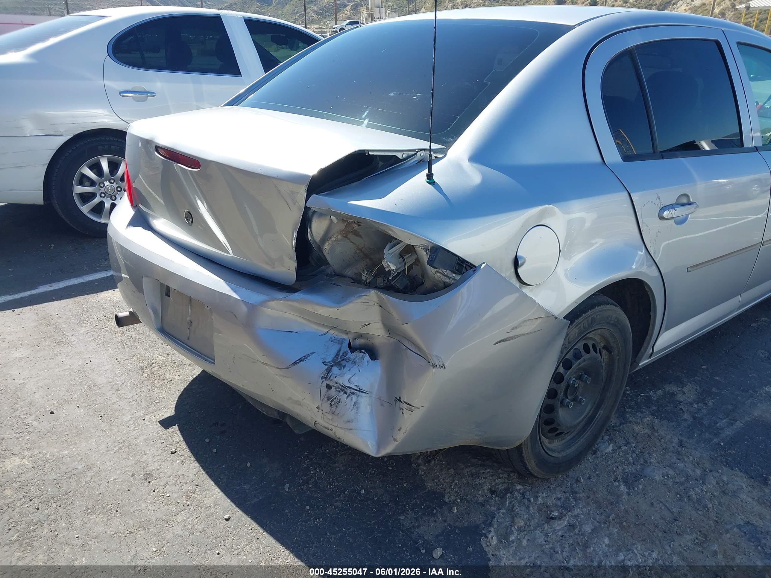 CHEVROLET COBALT image 6