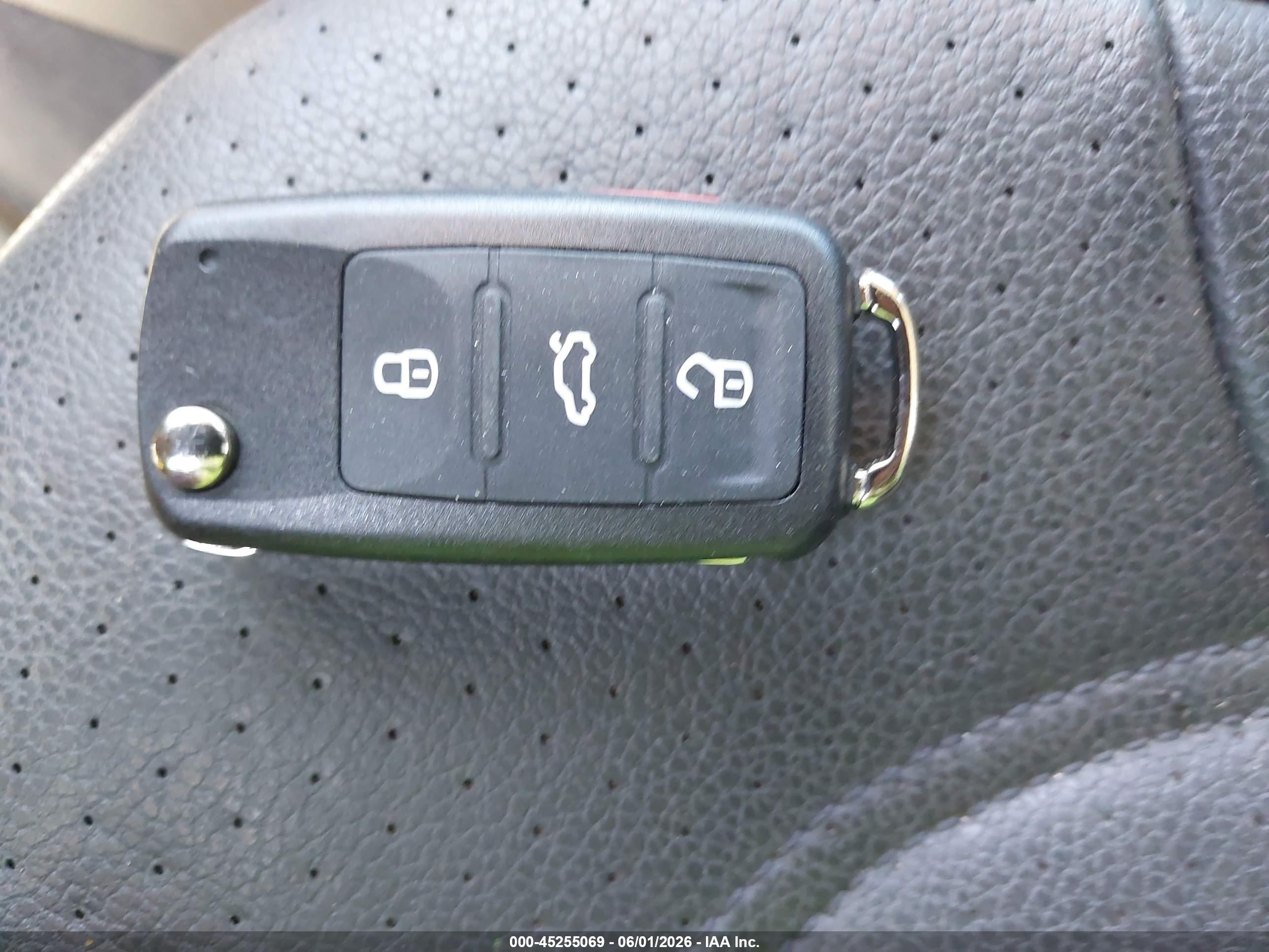 VOLKSWAGEN PASSAT image 11