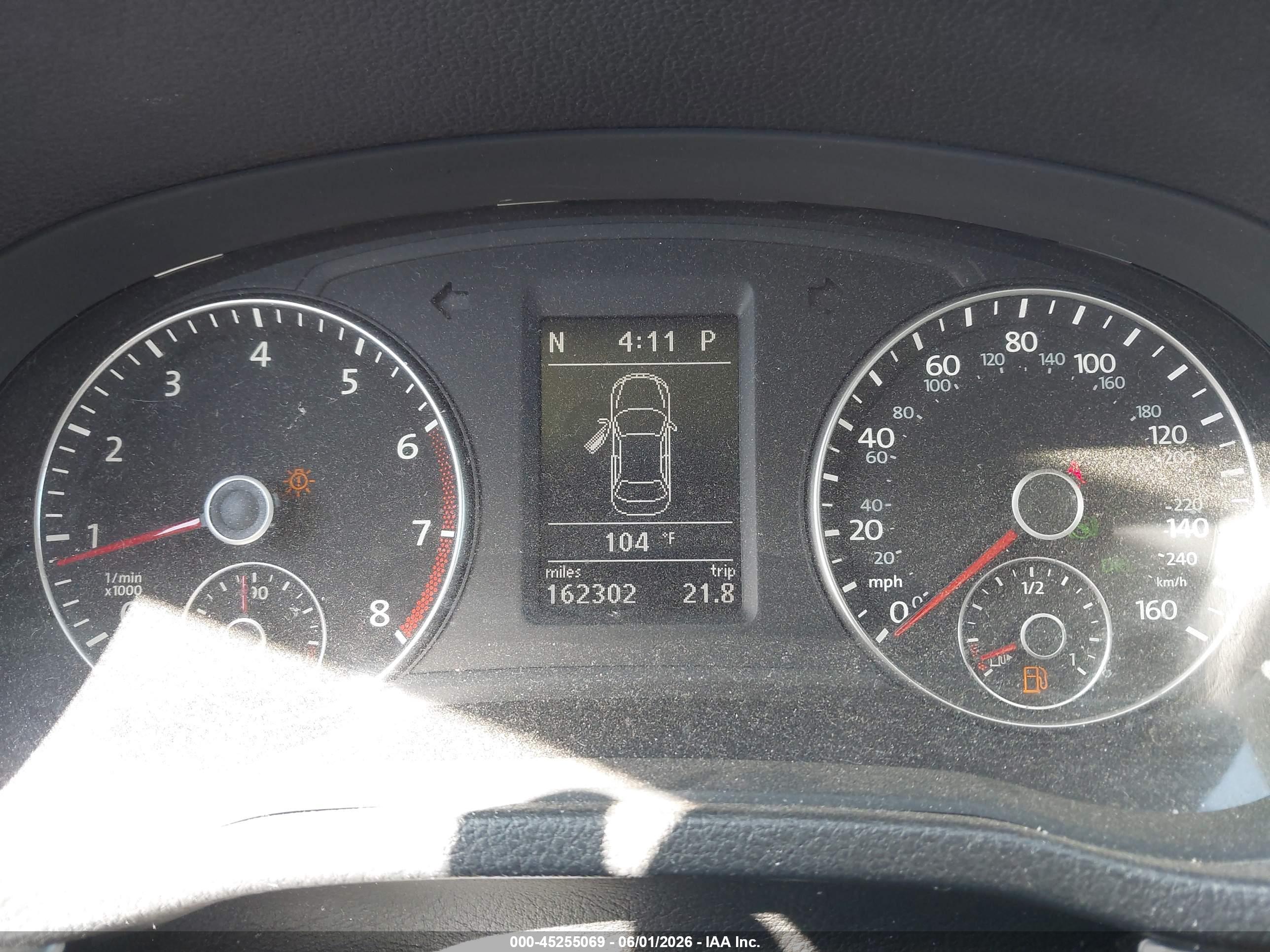 VOLKSWAGEN PASSAT image 7