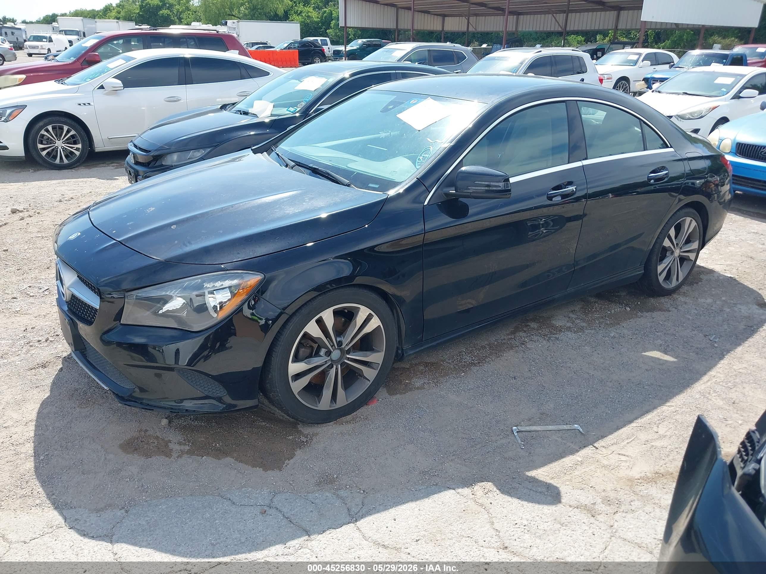 MERCEDES-BENZ CLA image 2