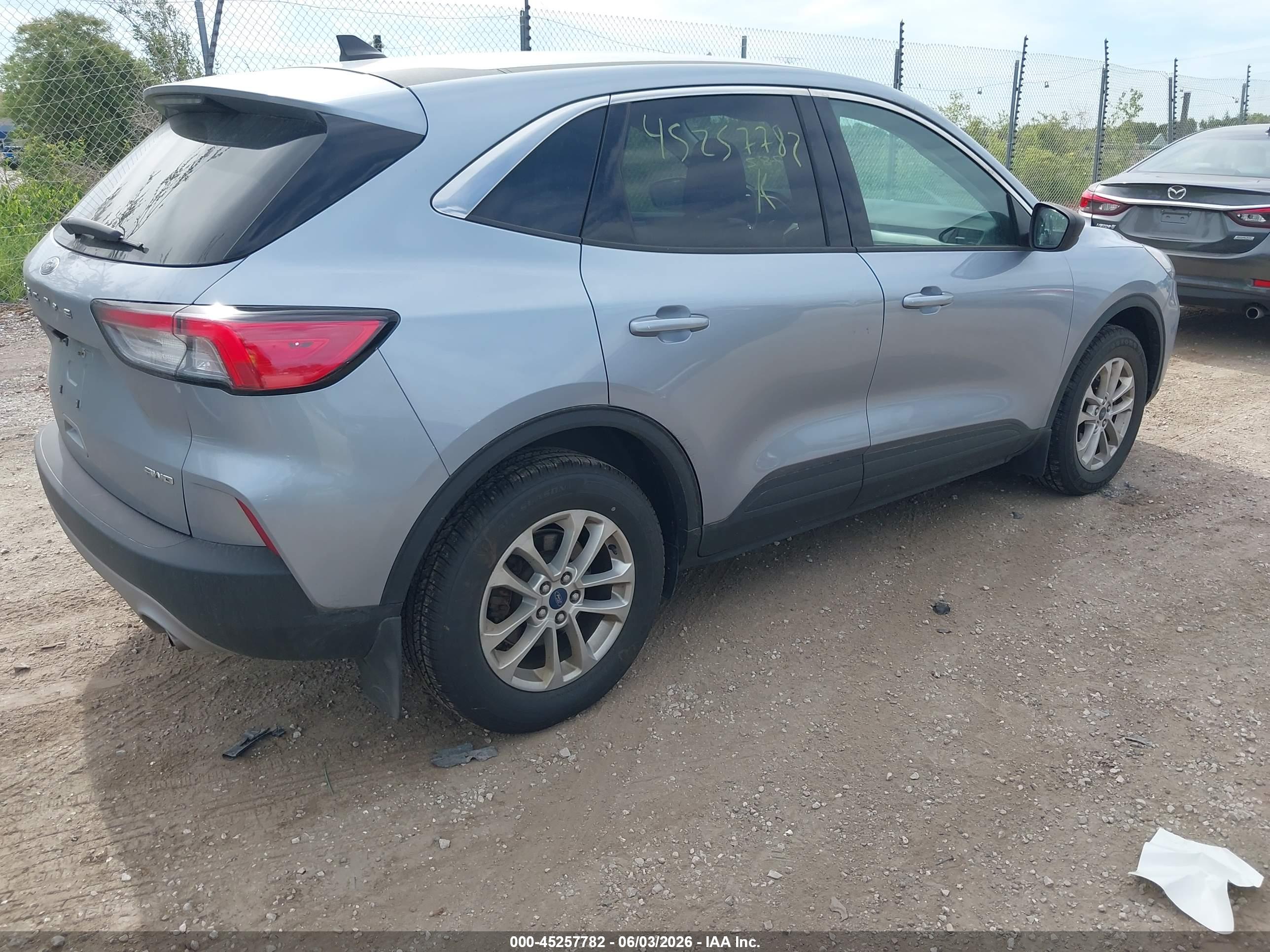 FORD ESCAPE image 4