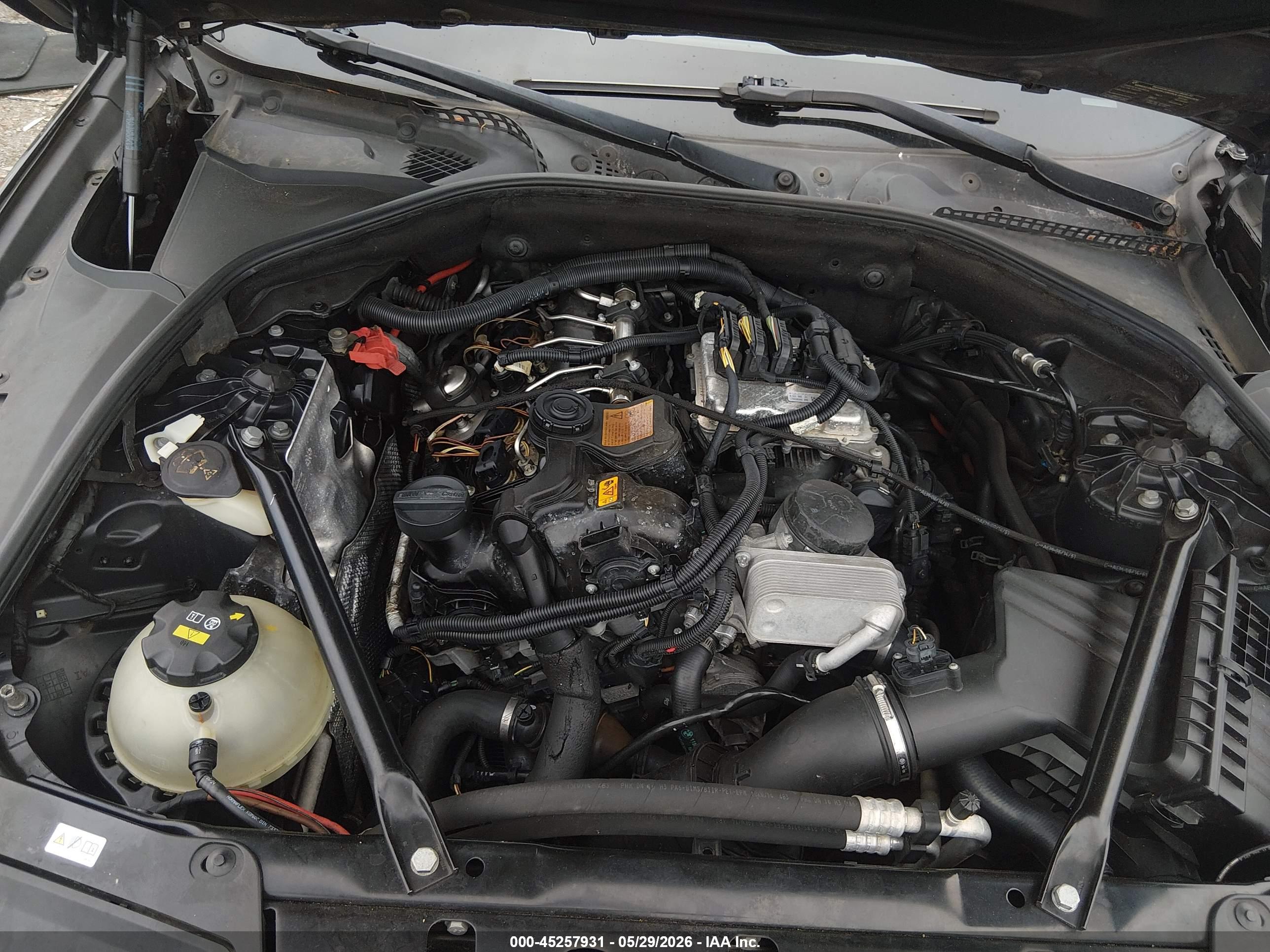 BMW 528I image 10