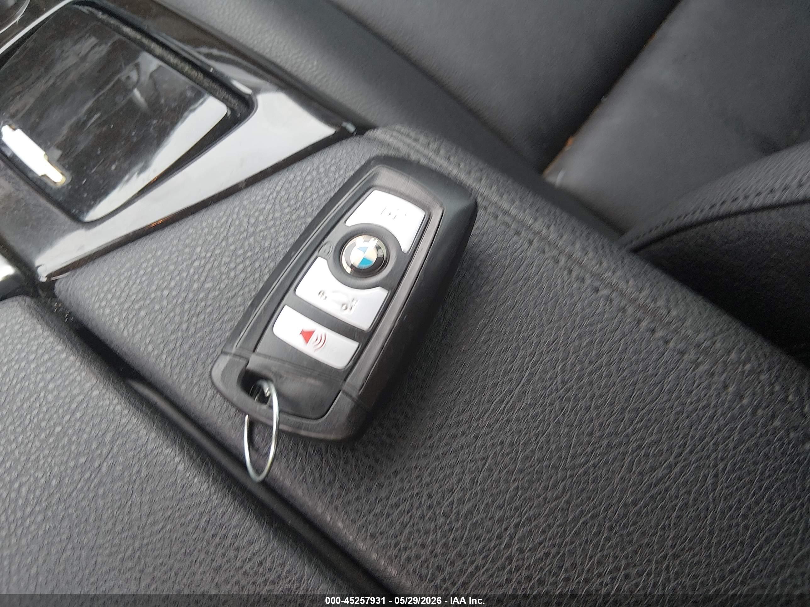 BMW 528I image 11
