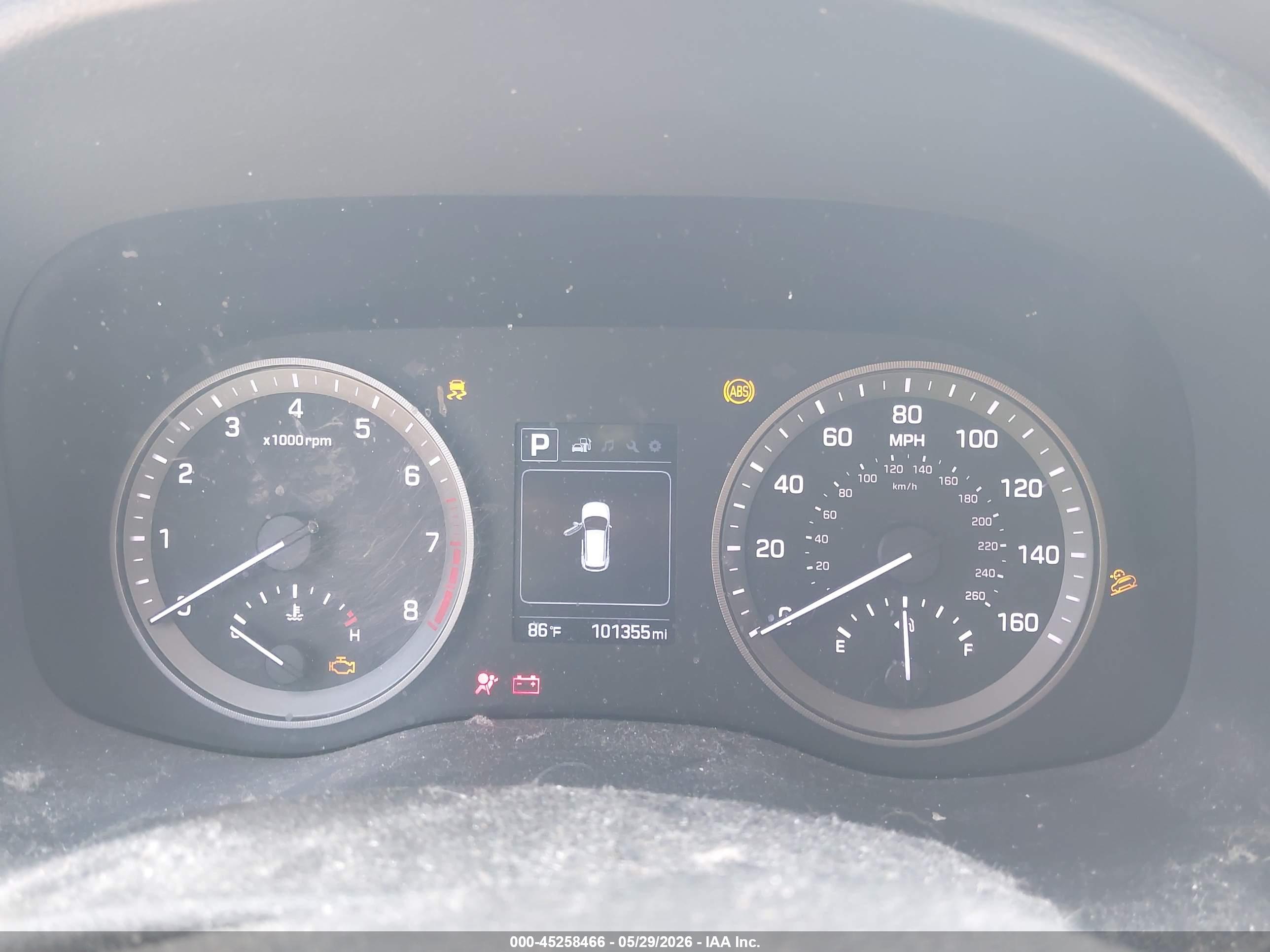 HYUNDAI TUCSON image 7