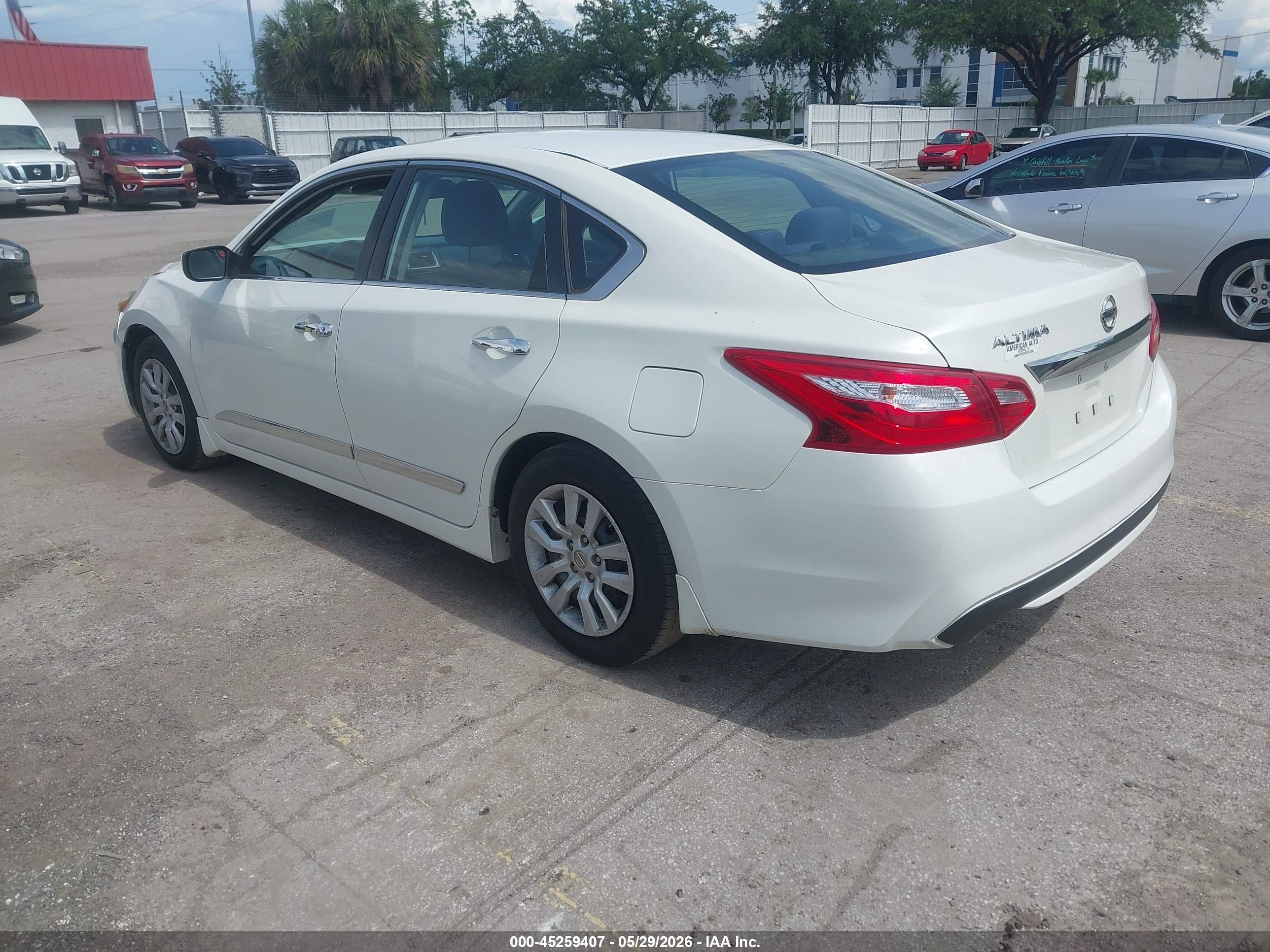 NISSAN ALTIMA image 3