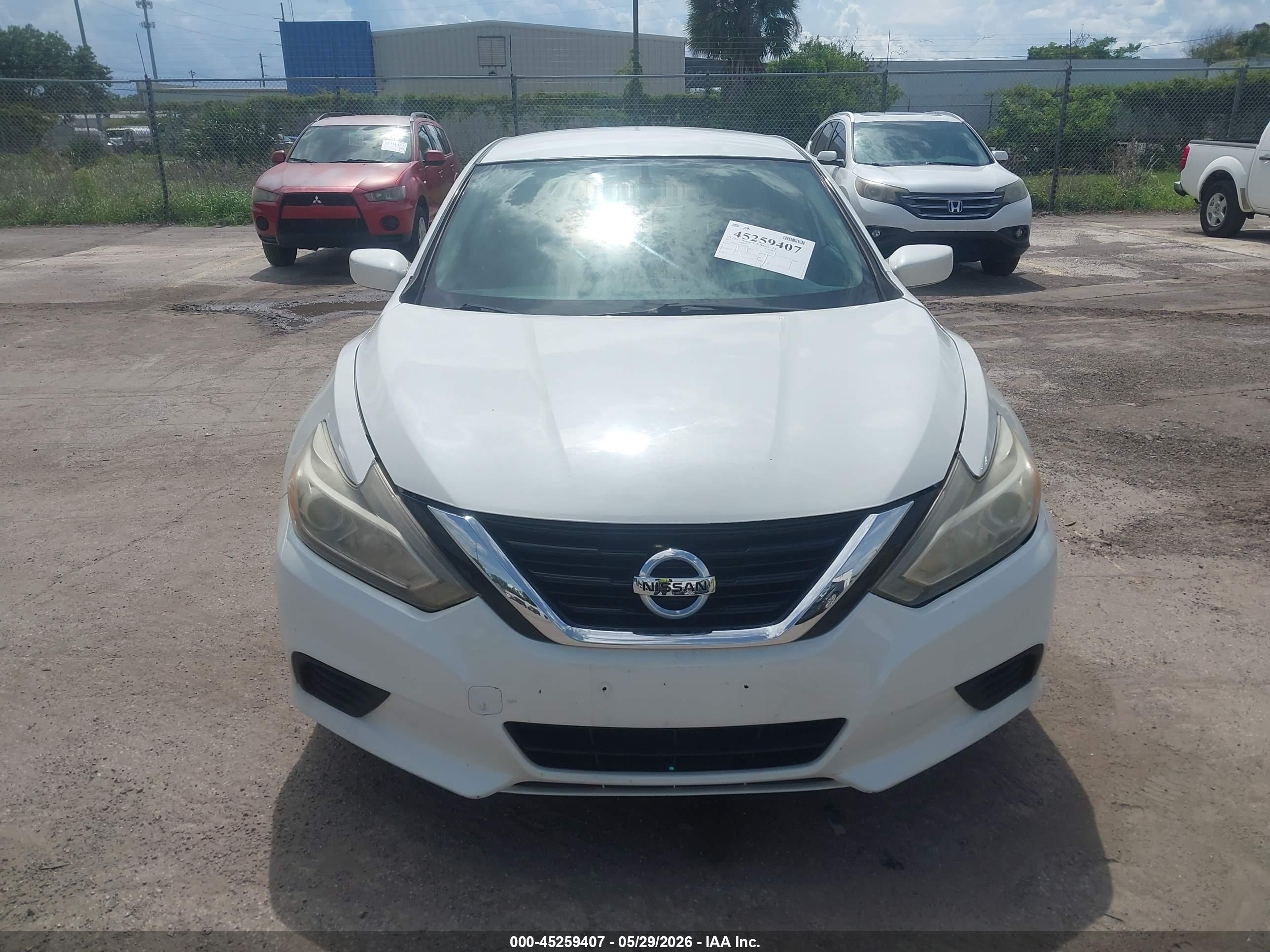 NISSAN ALTIMA image 6