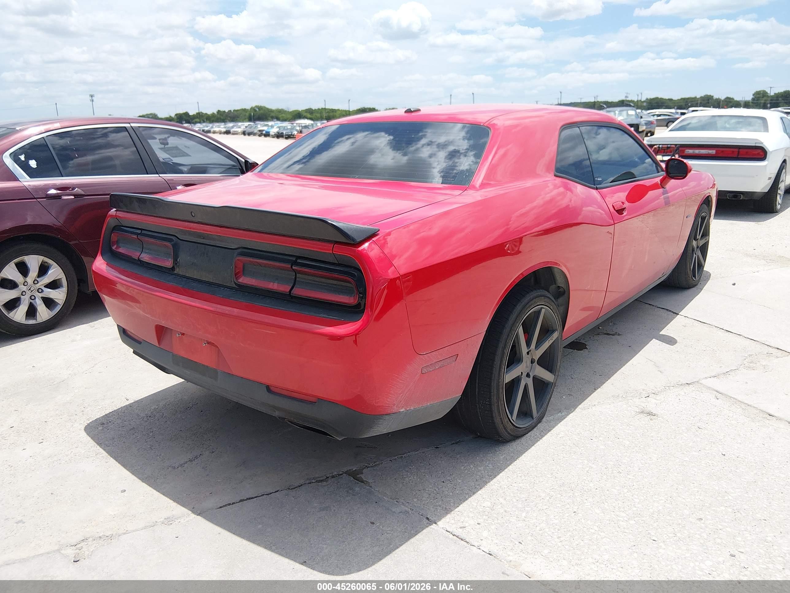 DODGE CHALLENGER image 4