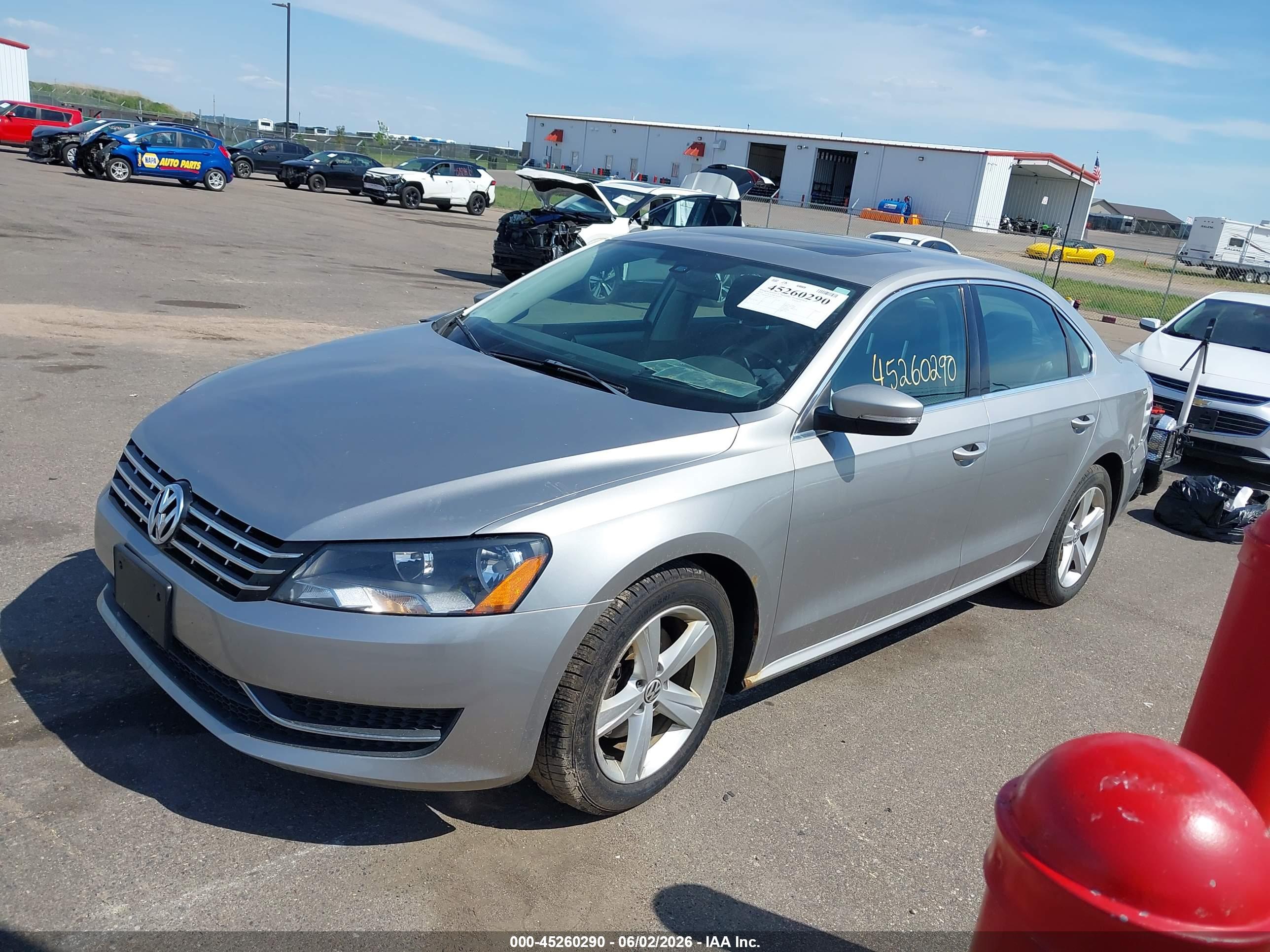 VOLKSWAGEN PASSAT image 2