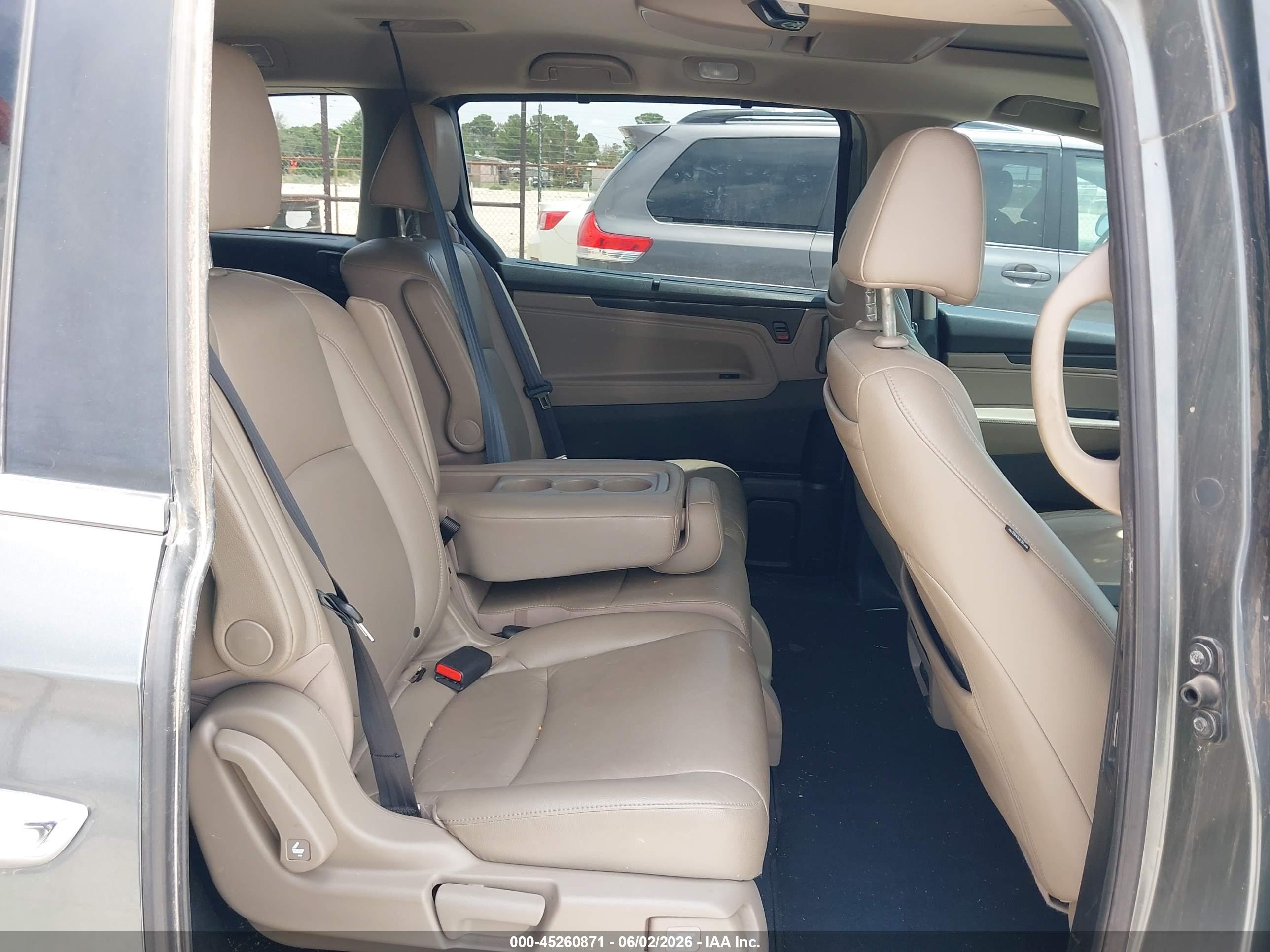 HONDA ODYSSEY image 8