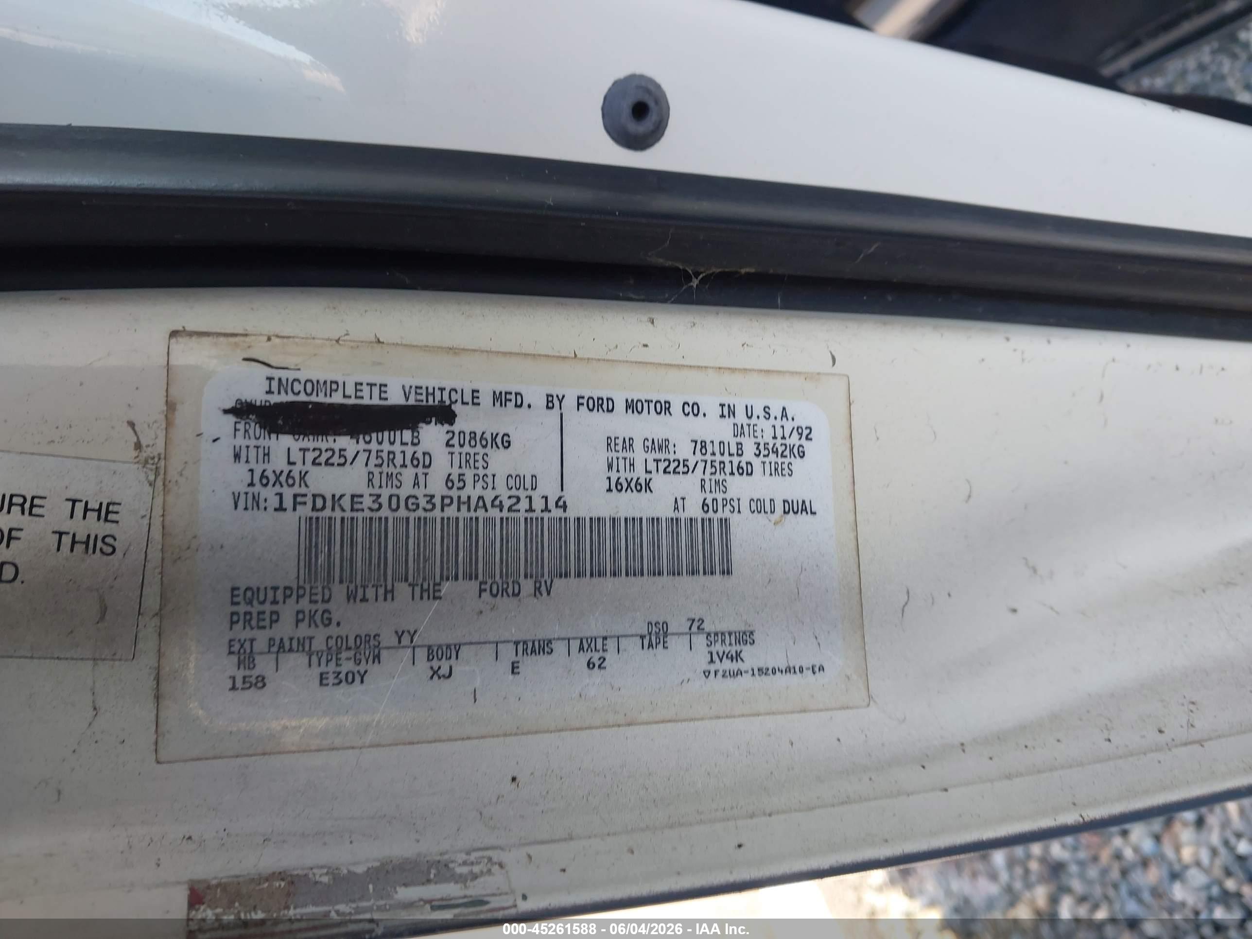 FORD ECONOLINE image 9
