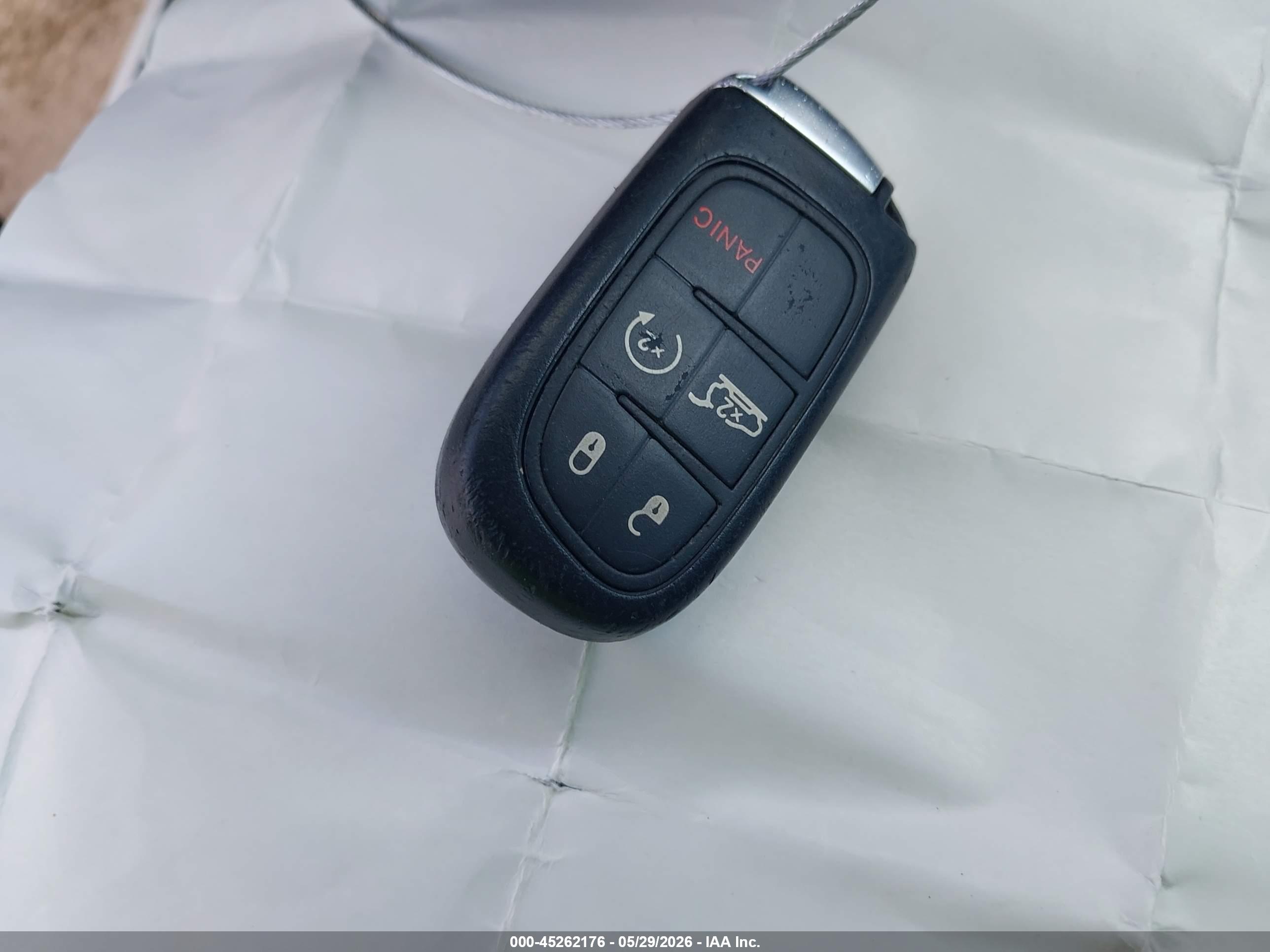 JEEP CHEROKEE image 11