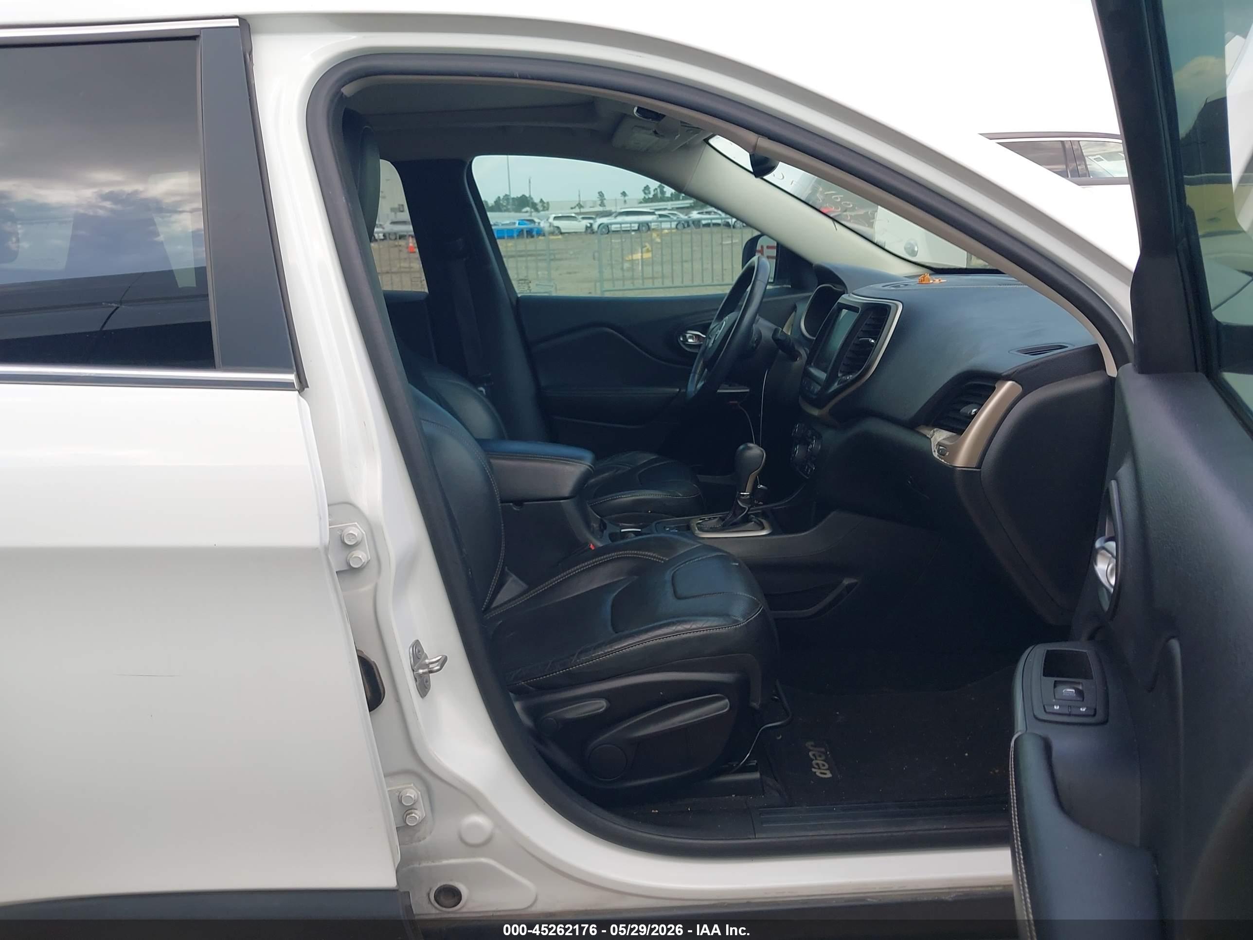 JEEP CHEROKEE image 5