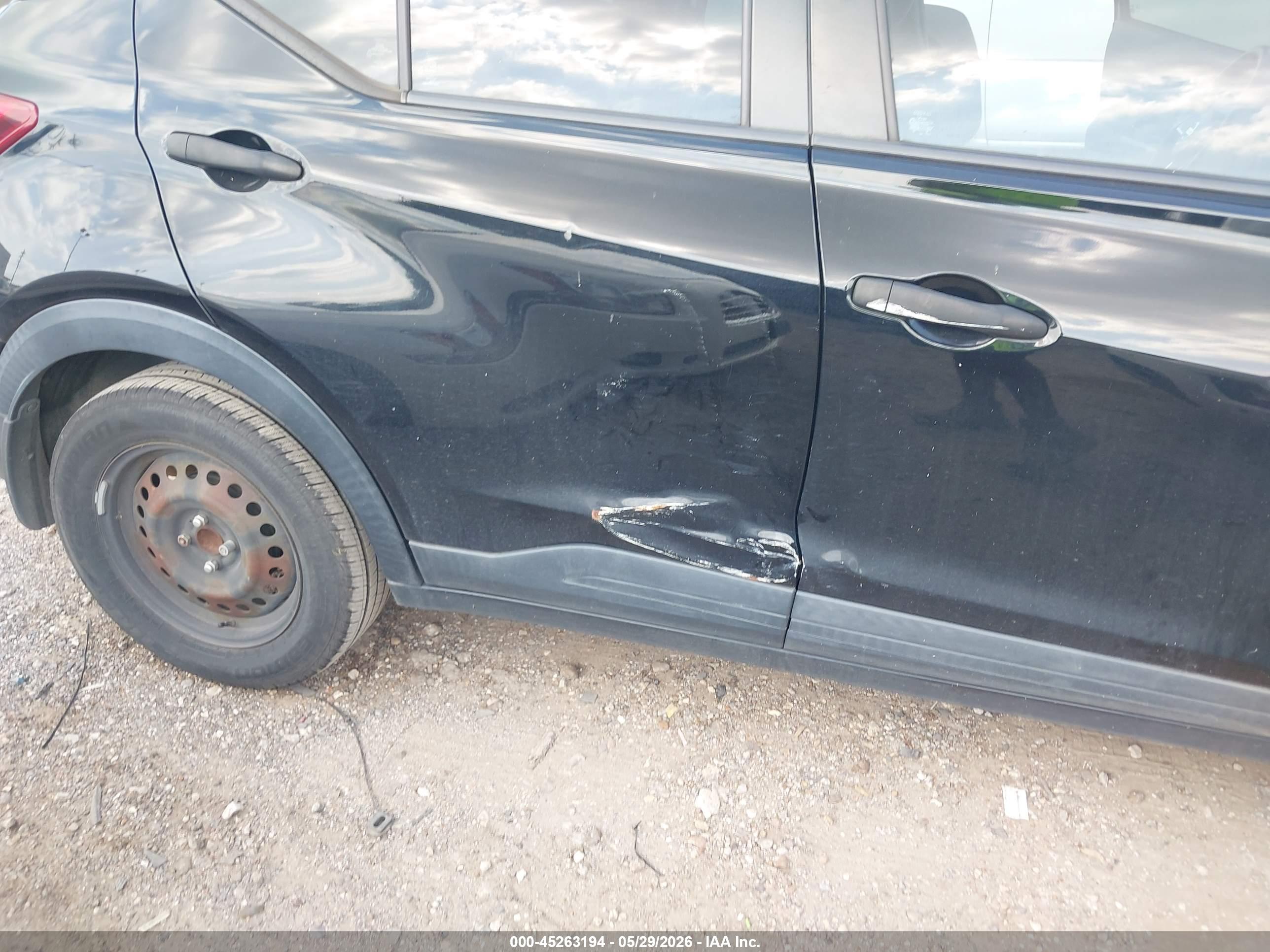 NISSAN KICKS image 6