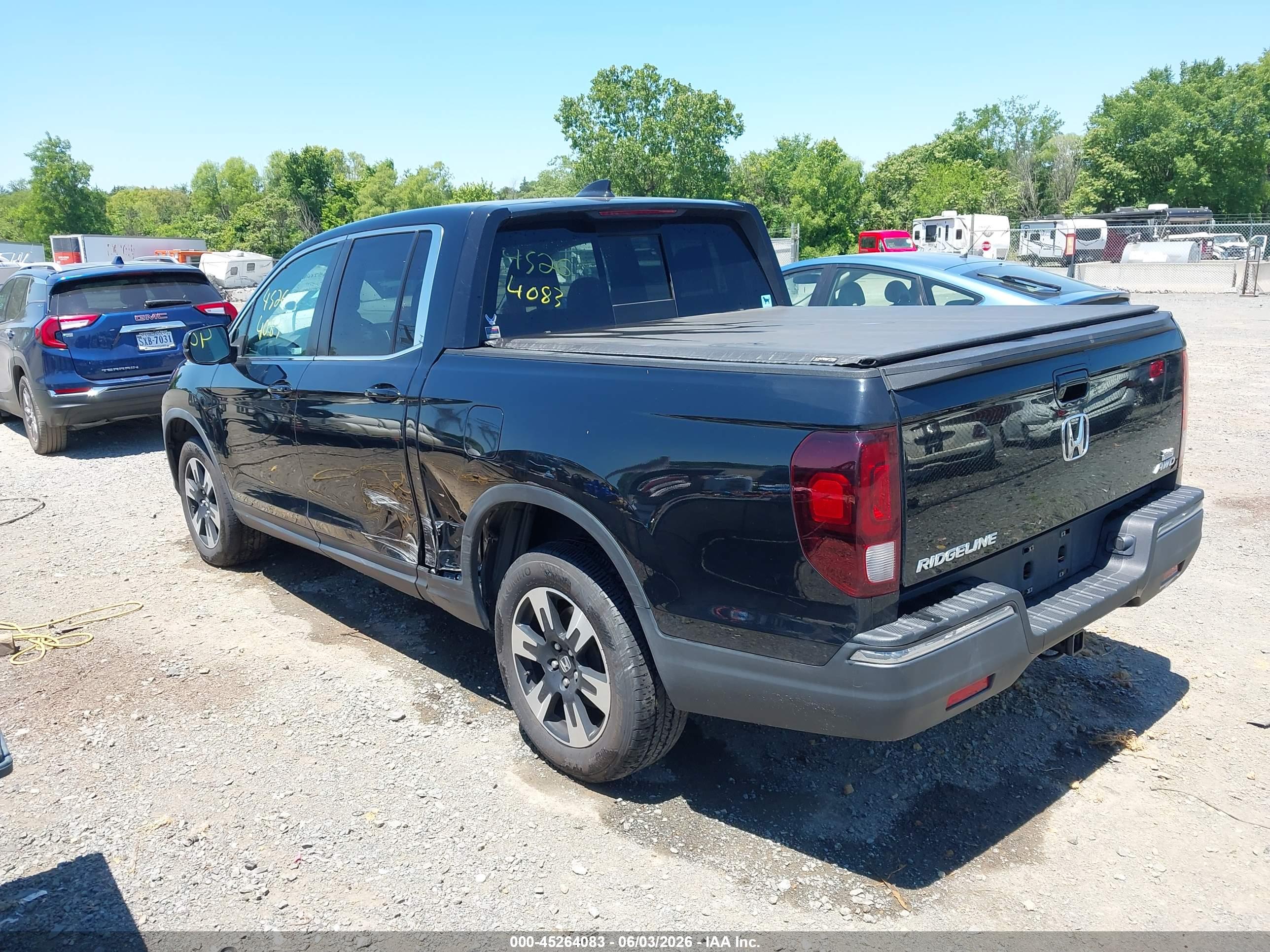 HONDA RIDGELINE image 3
