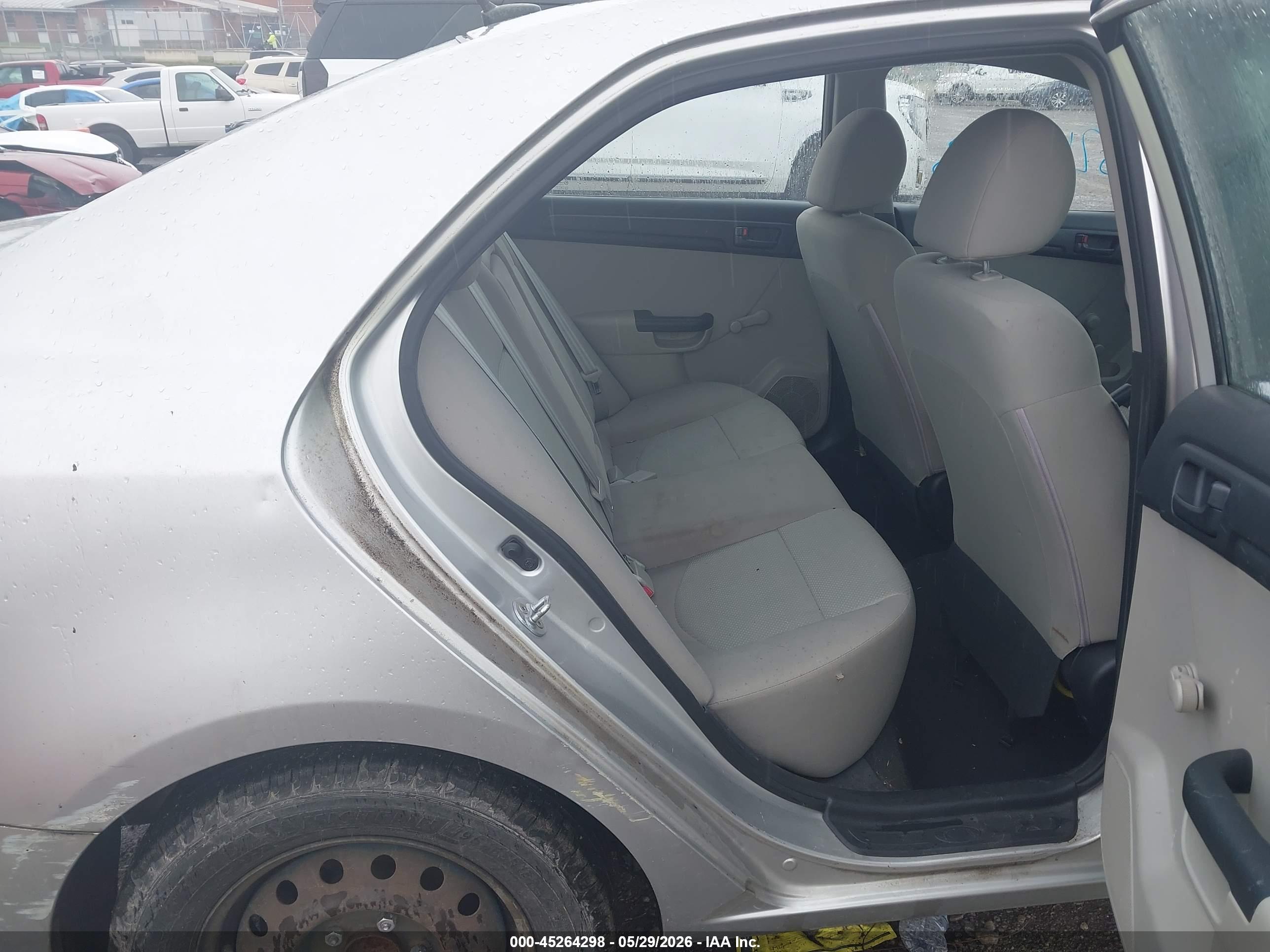KIA FORTE image 8