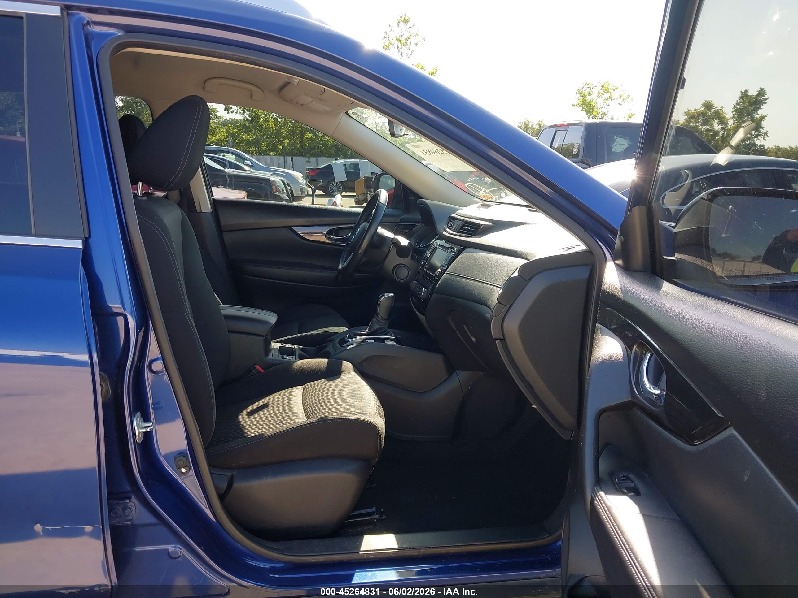 NISSAN ROGUE image 5