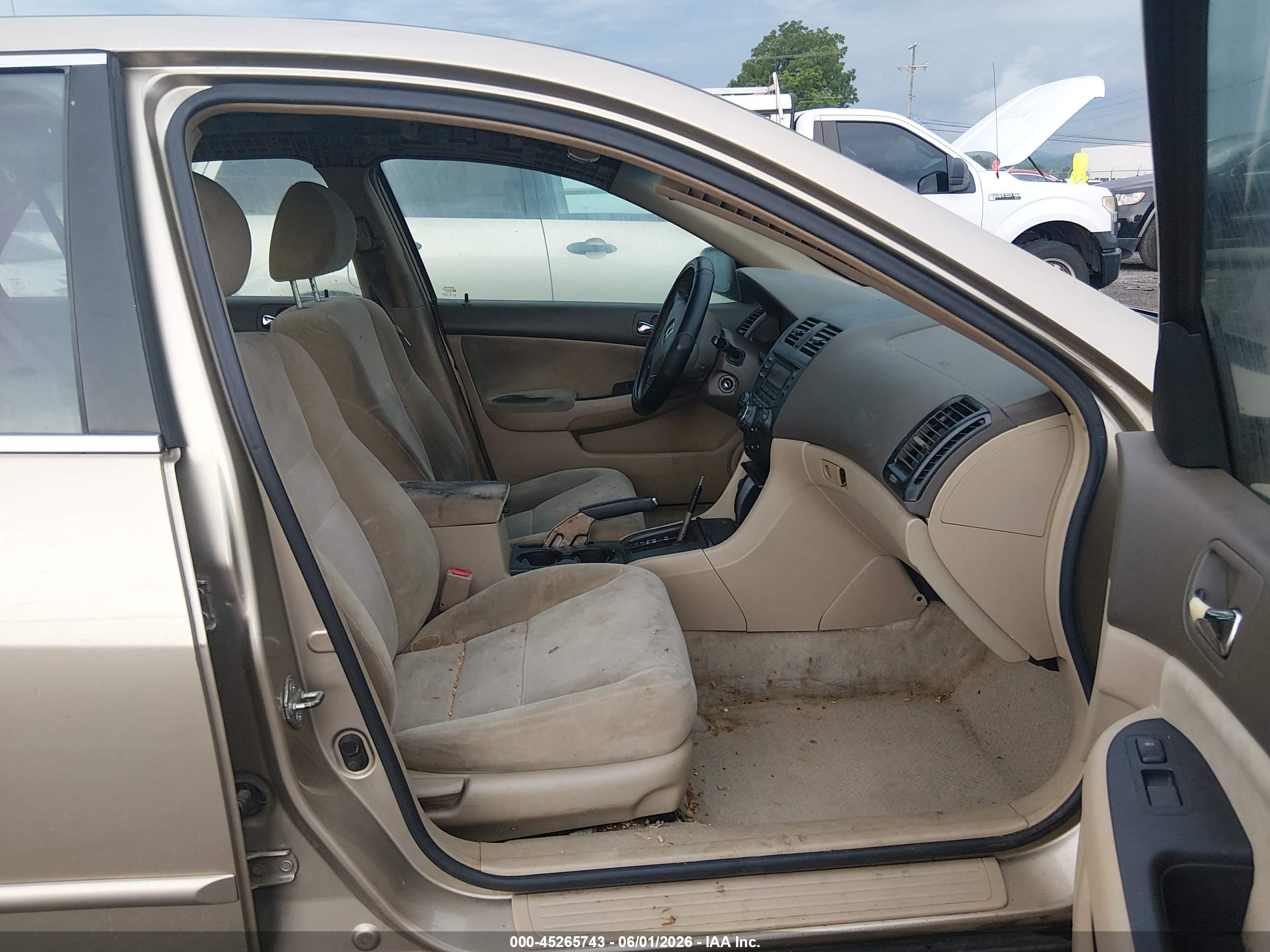 HONDA ACCORD image 5