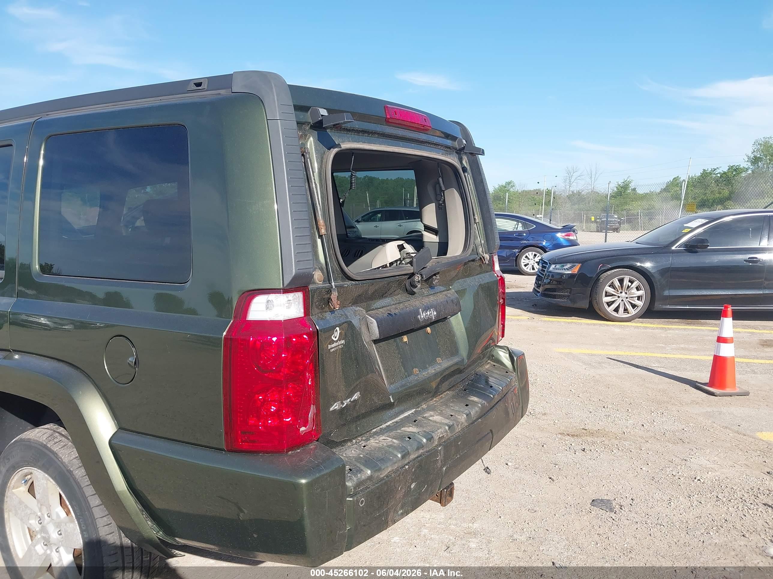 JEEP COMMANDER image 6
