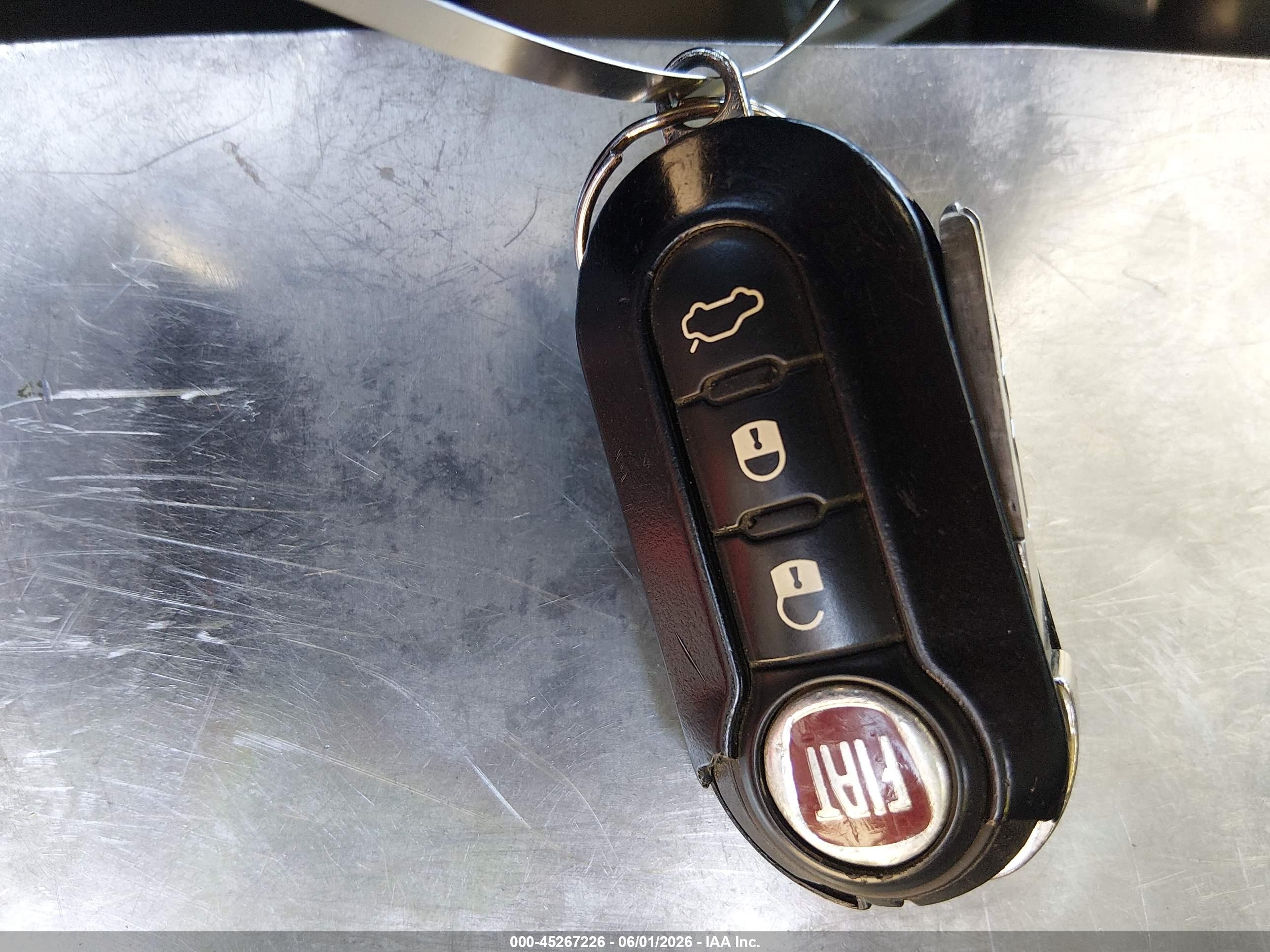 FIAT 500L image 11