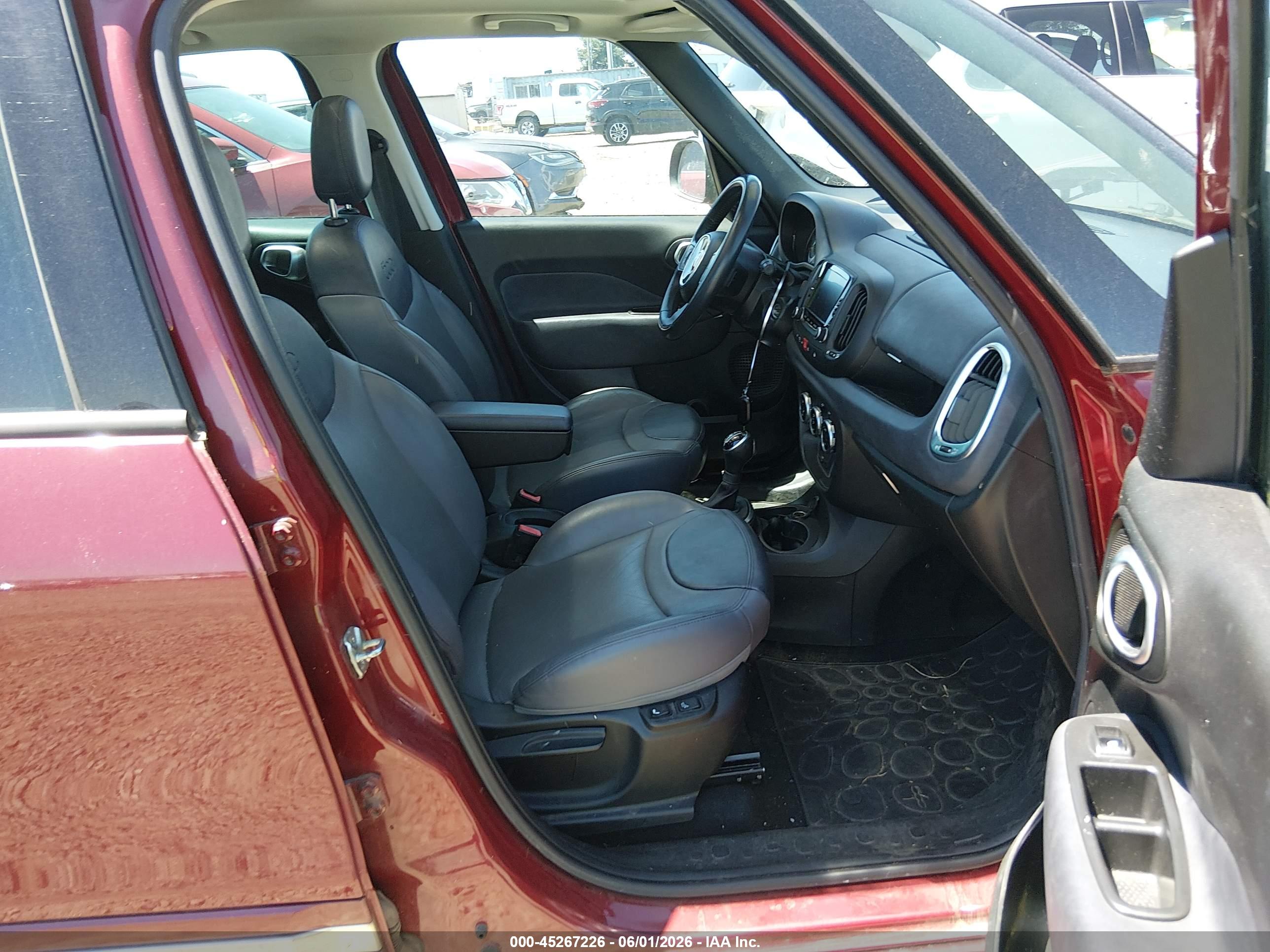 FIAT 500L image 5