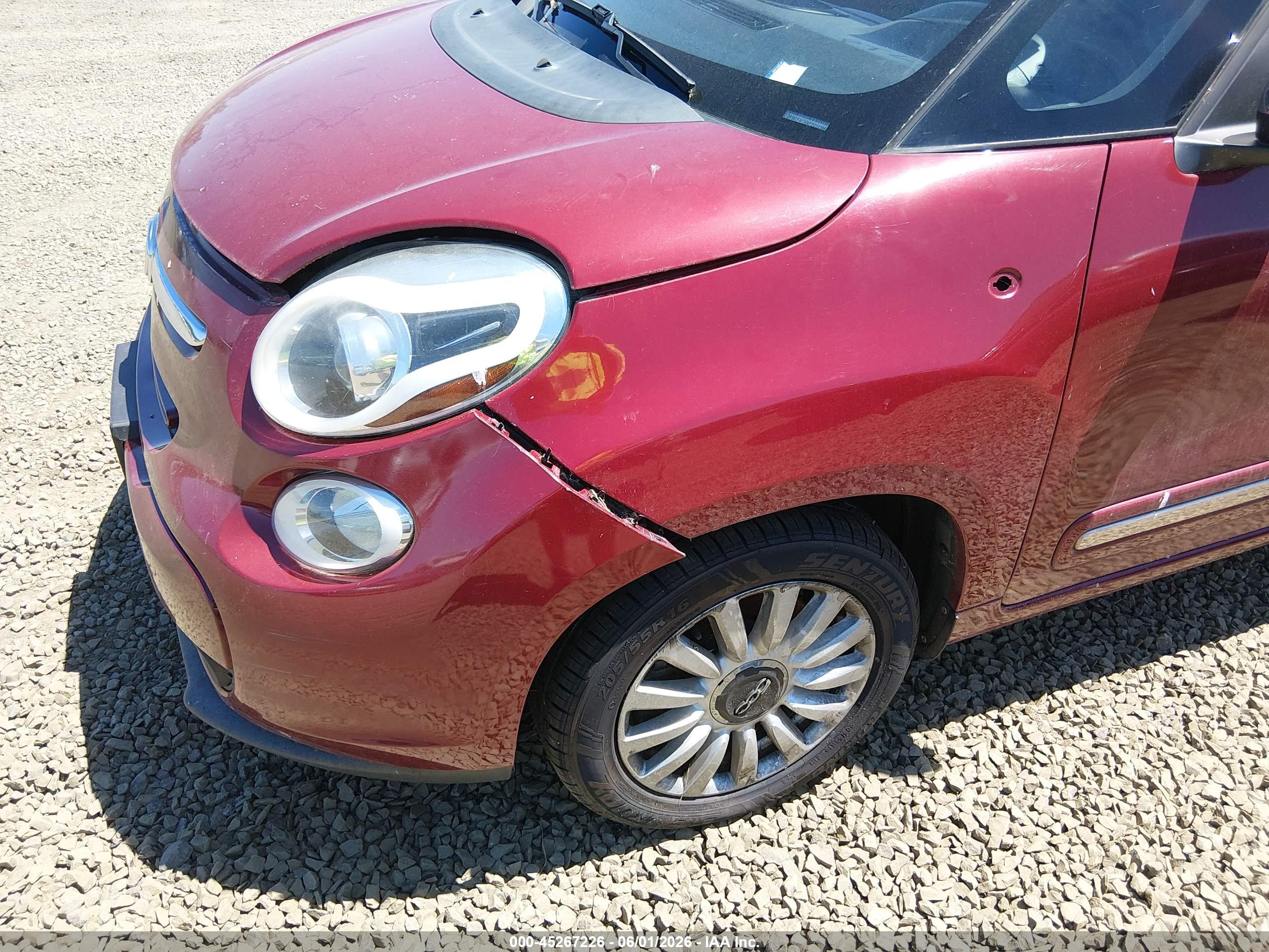 FIAT 500L image 6