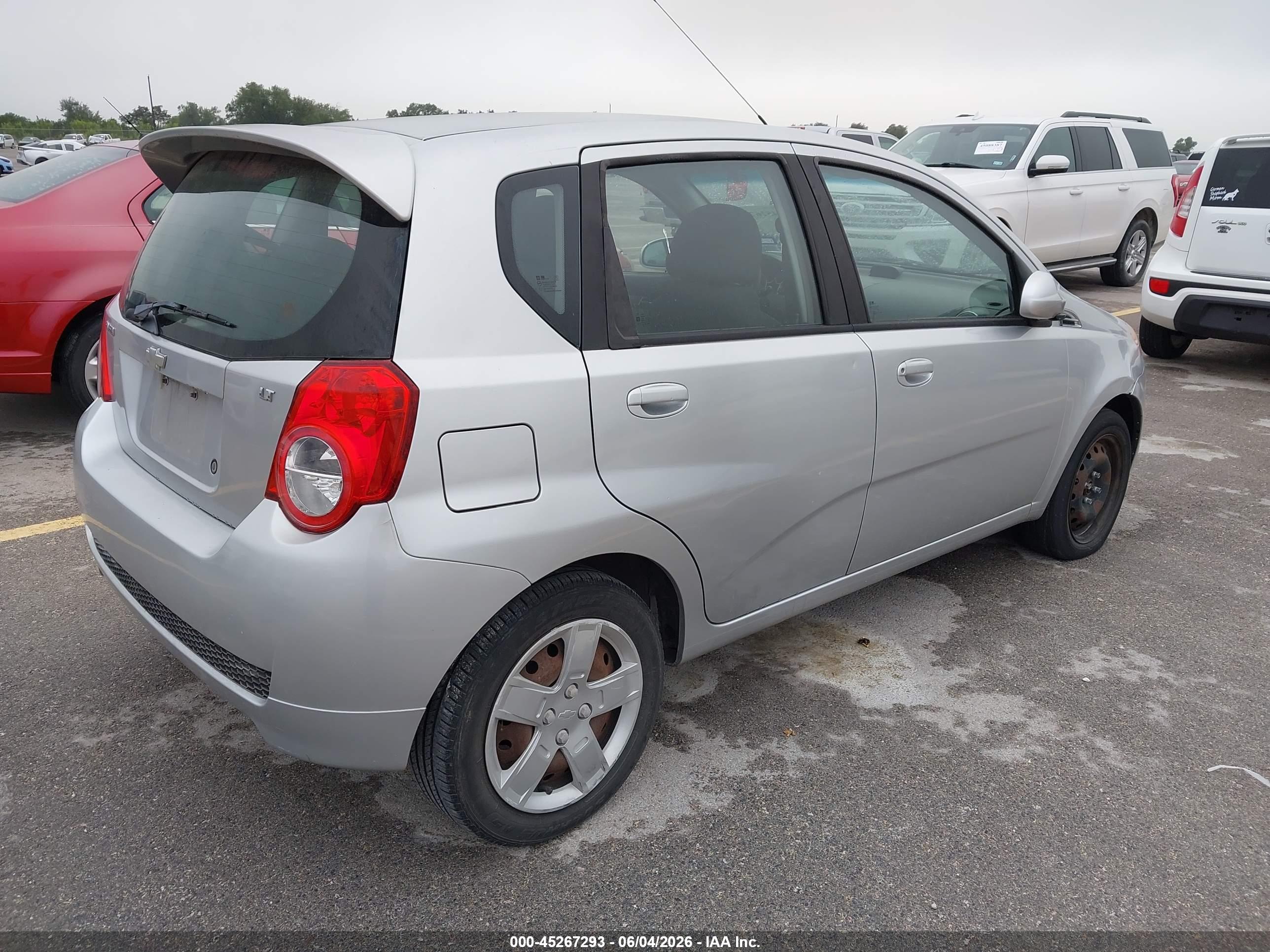 CHEVROLET AVEO image 4