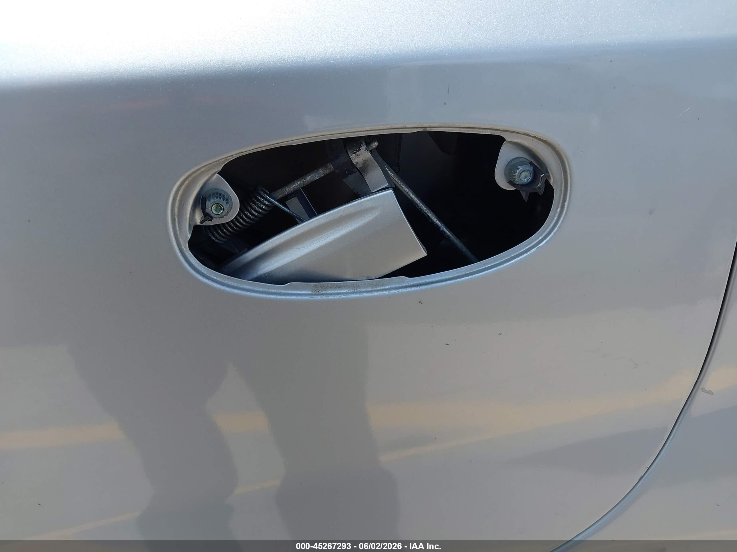 CHEVROLET AVEO image 6
