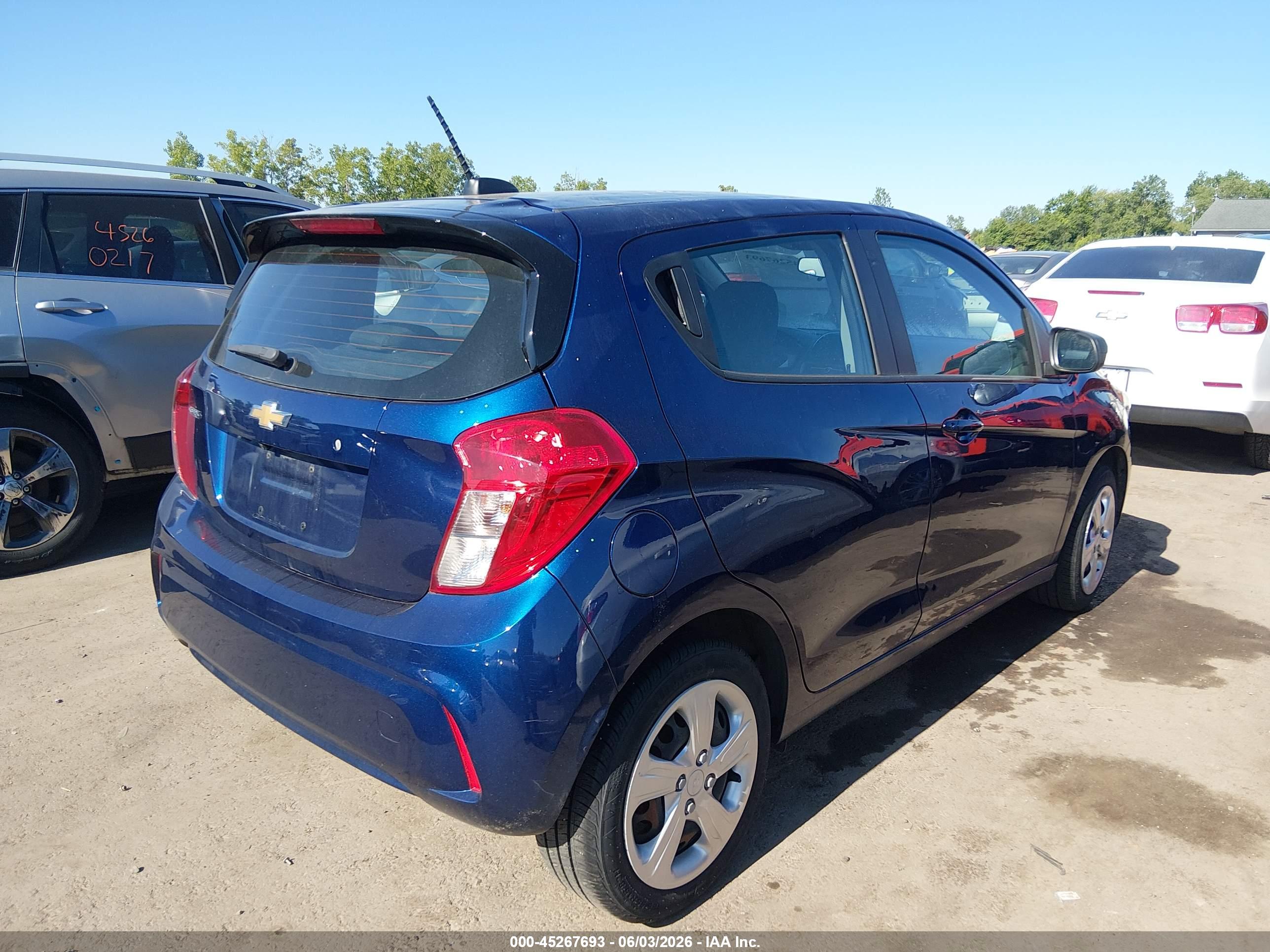 CHEVROLET SPARK image 4