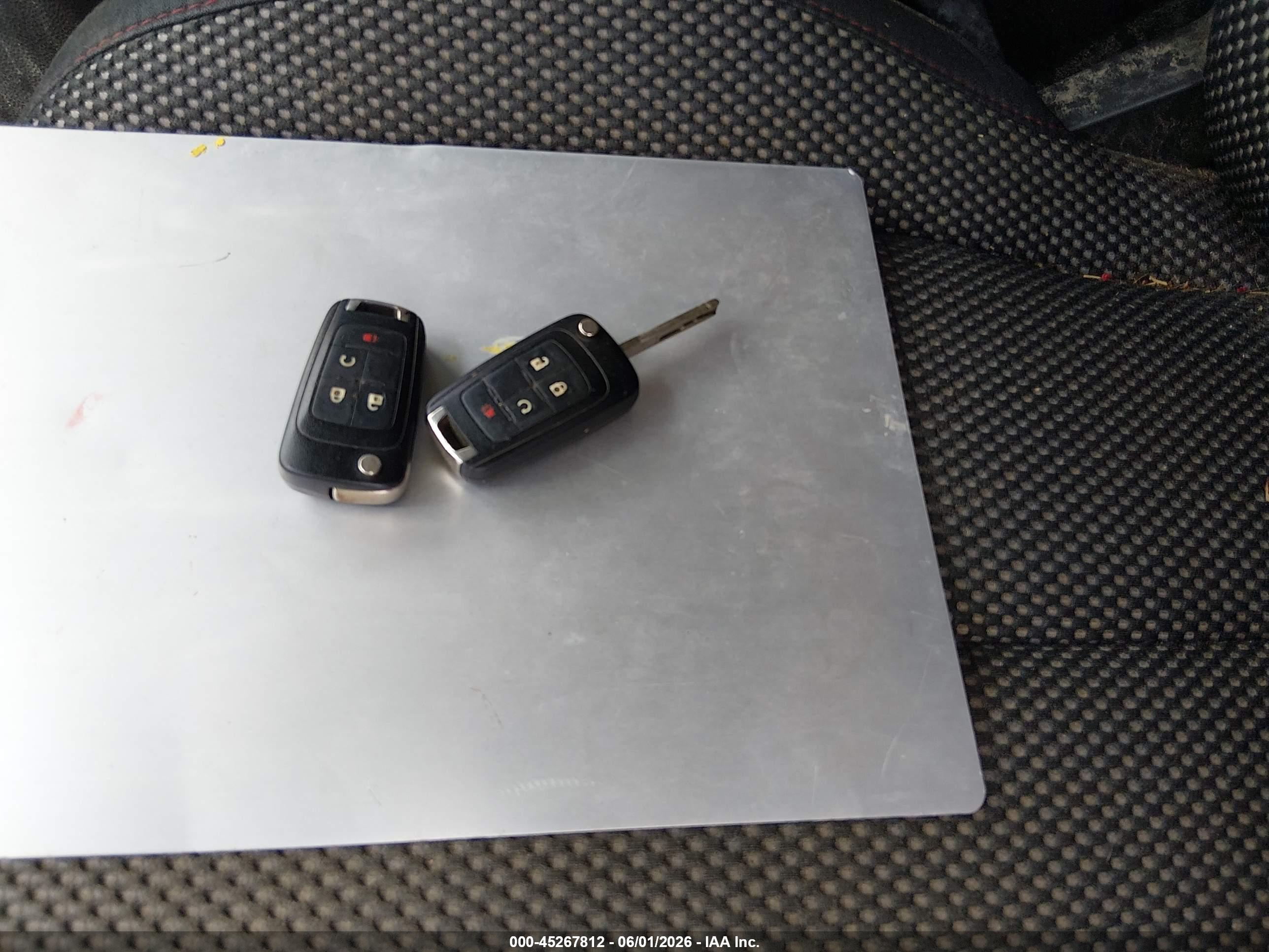 CHEVROLET EQUINOX image 11