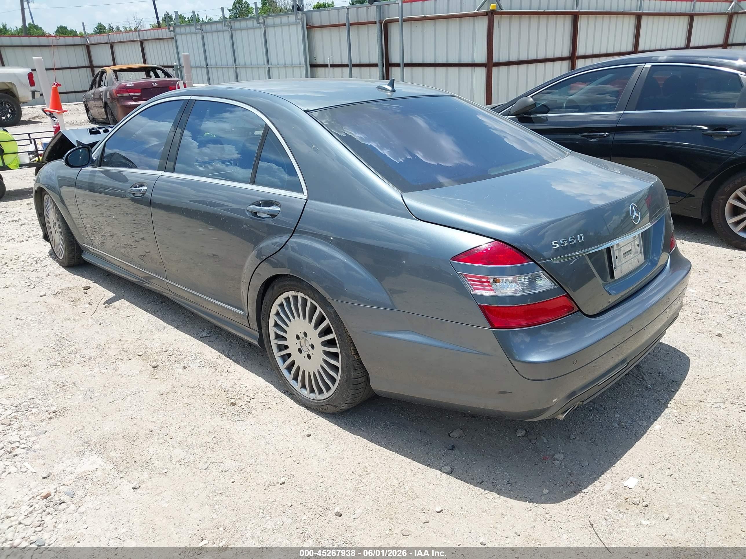 MERCEDES-BENZ S image 3