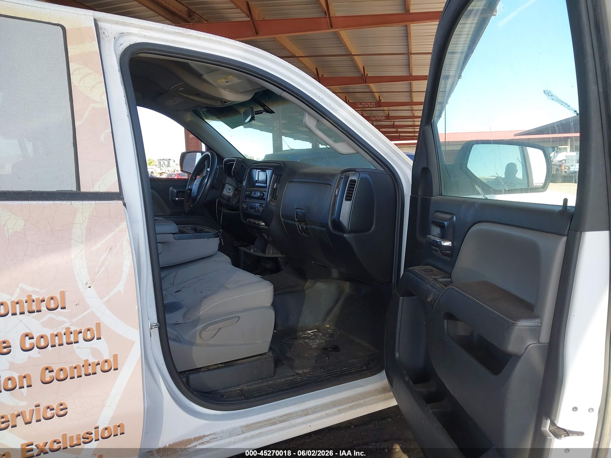 CHEVROLET SILVERADO image 5